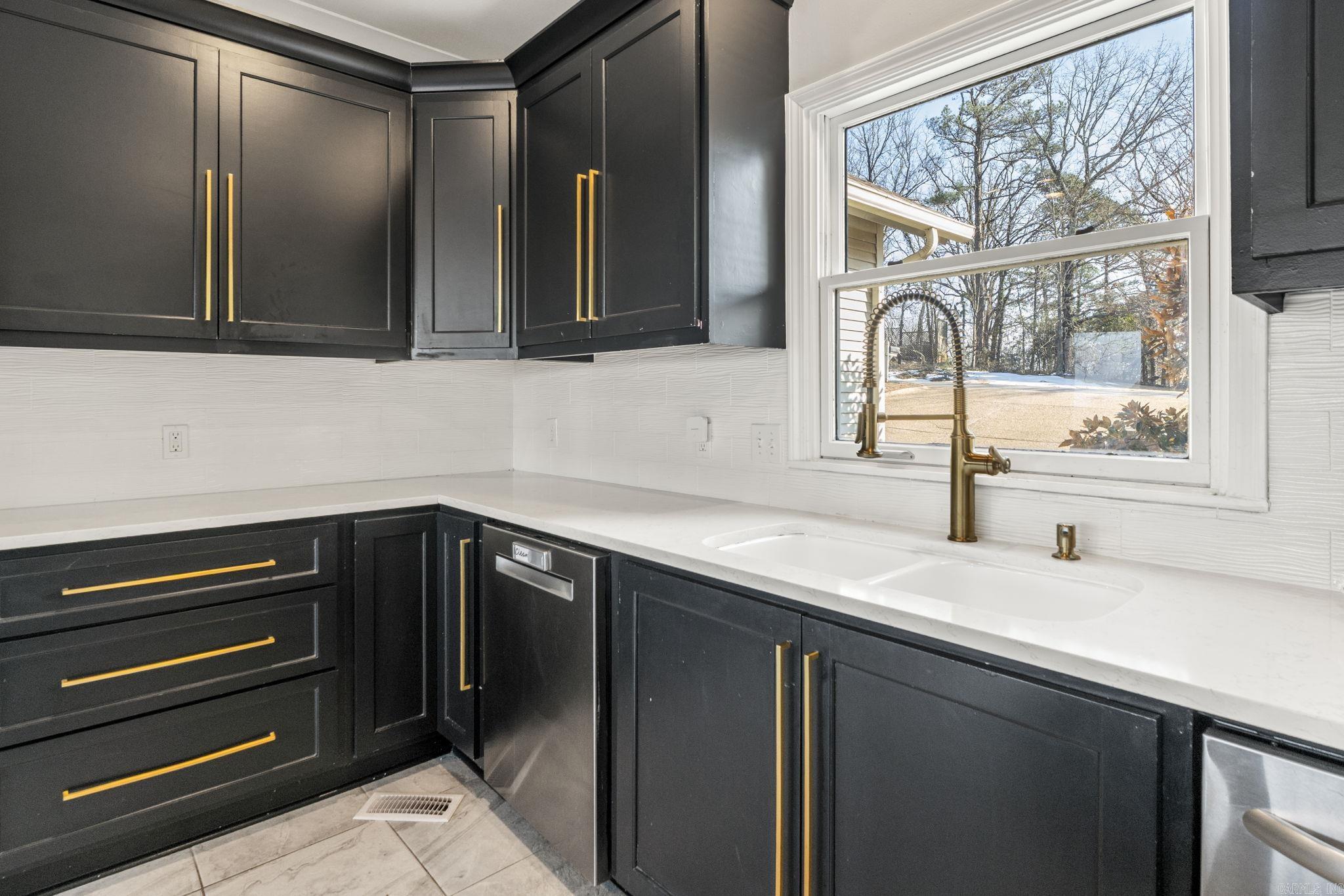 HILLSBOROUGH - Residential