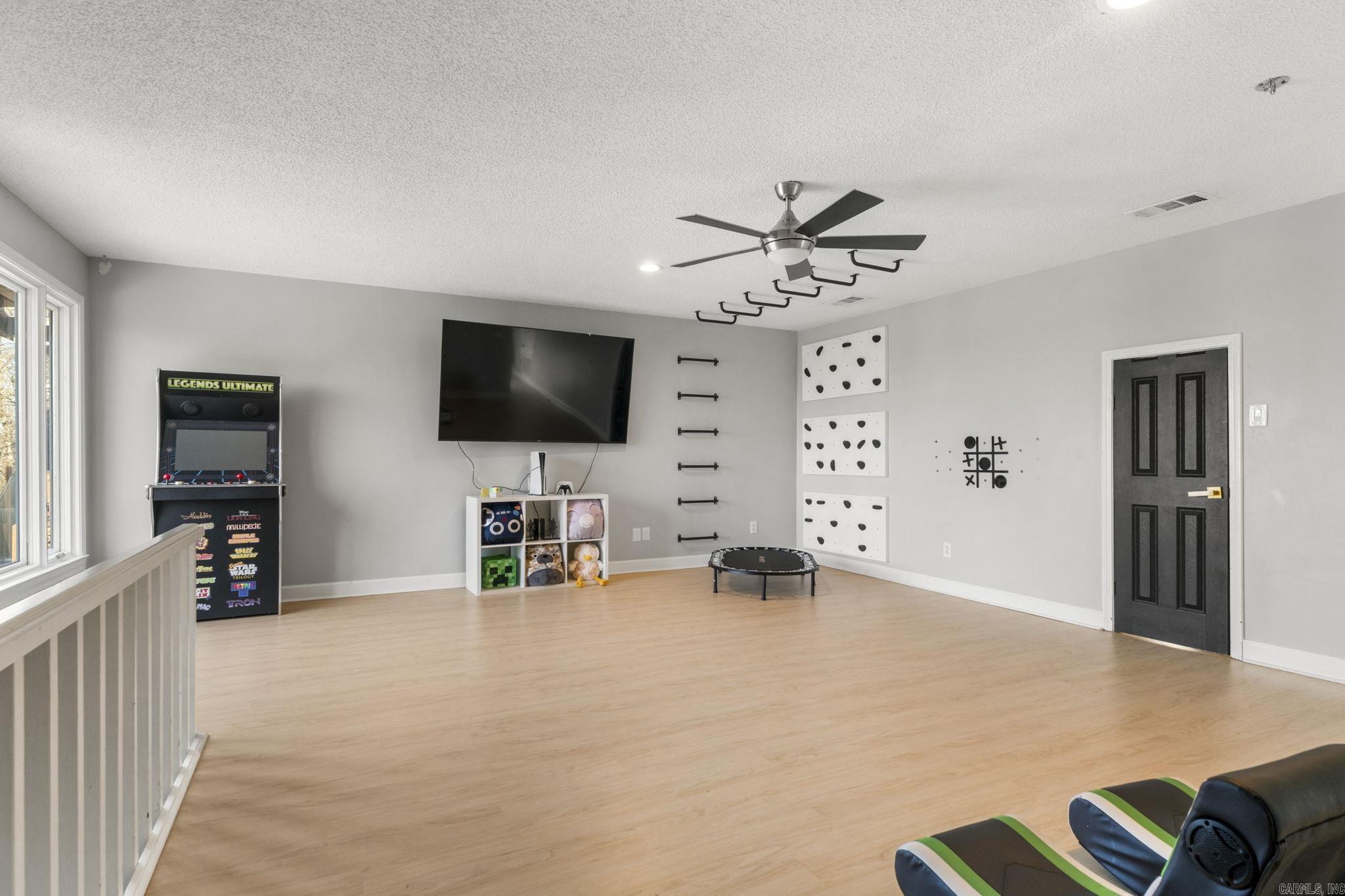 HILLSBOROUGH - Residential