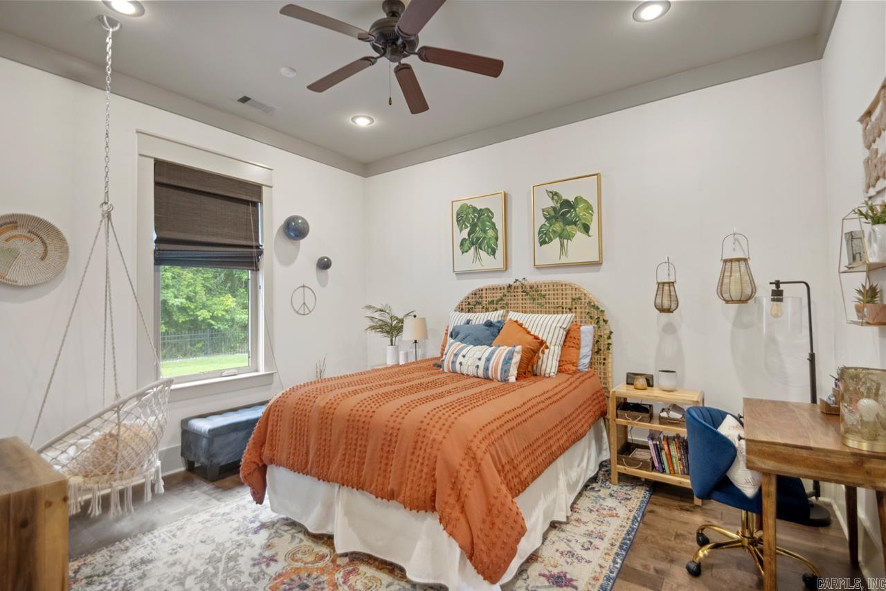 WESTSHORE ADDN HURRICANE LAKE ES - Residential