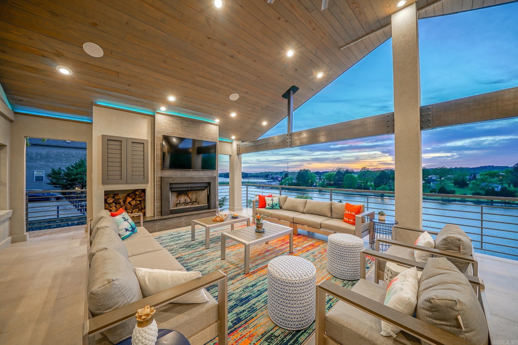 WESTWARD HO HEIGHTS - IN - Residential