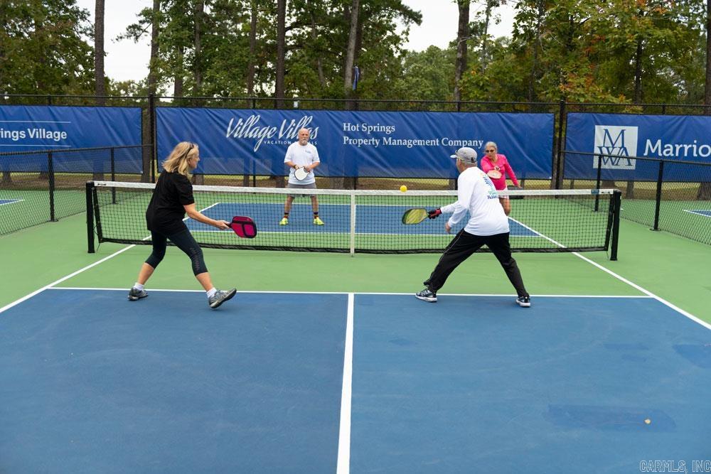 Madrid Courts - Residential