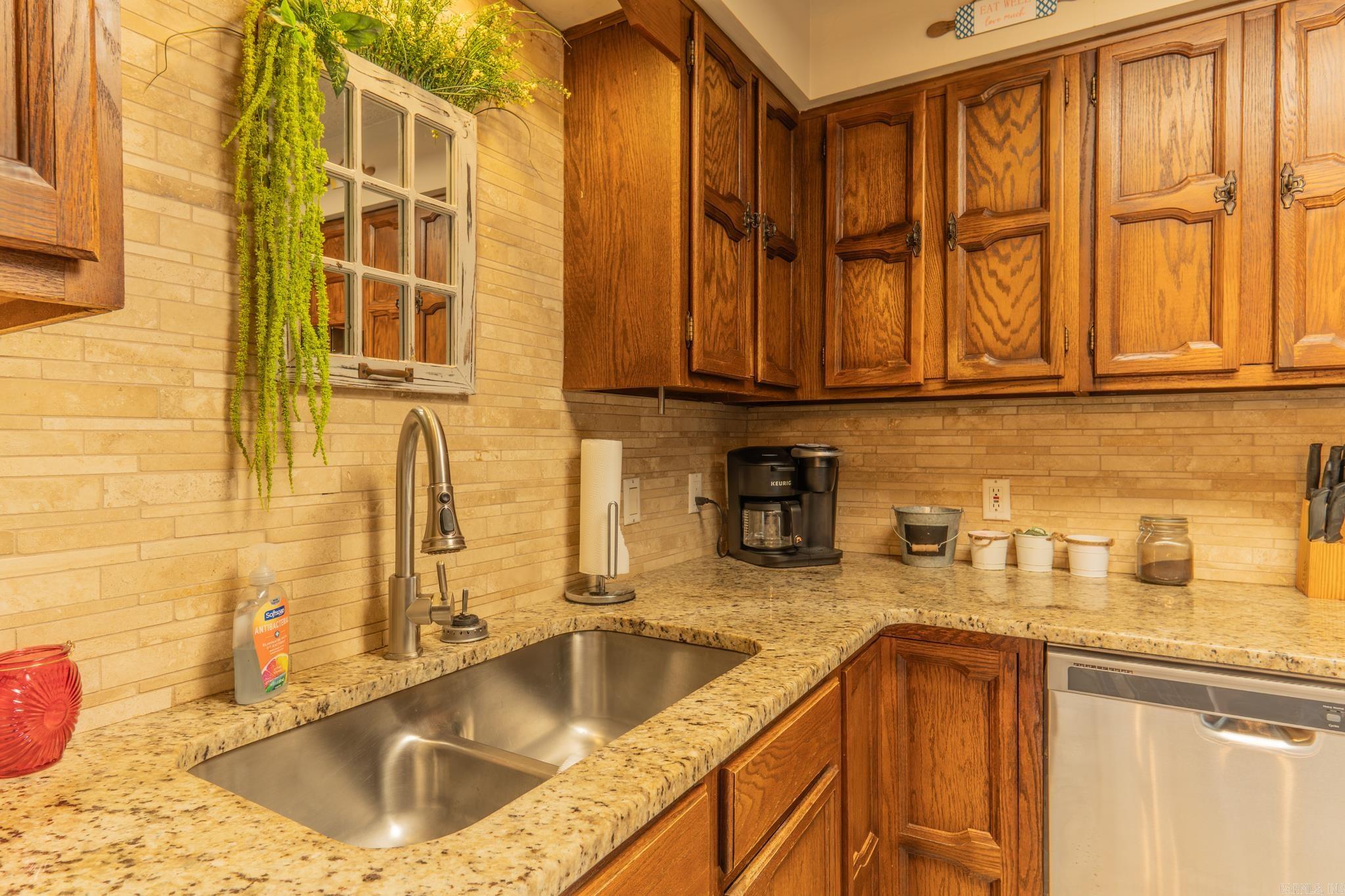 Madrid Courts - Residential