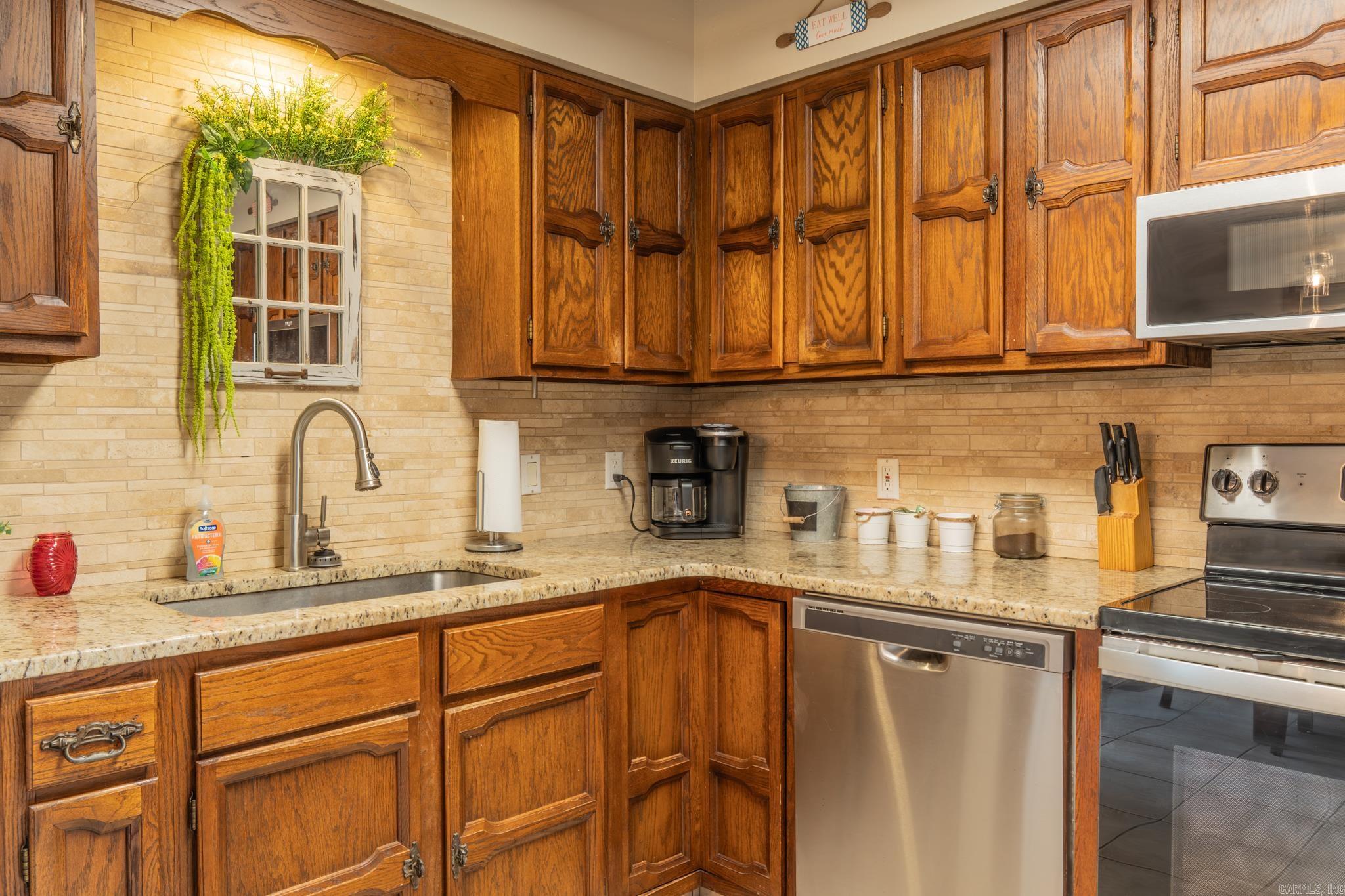 Madrid Courts - Residential