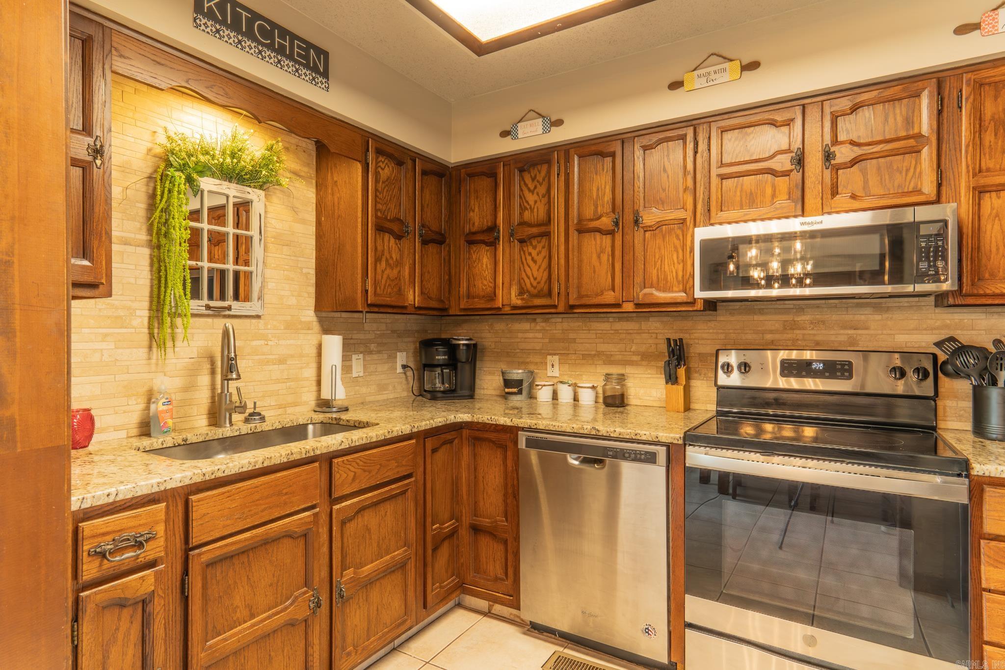 Madrid Courts - Residential