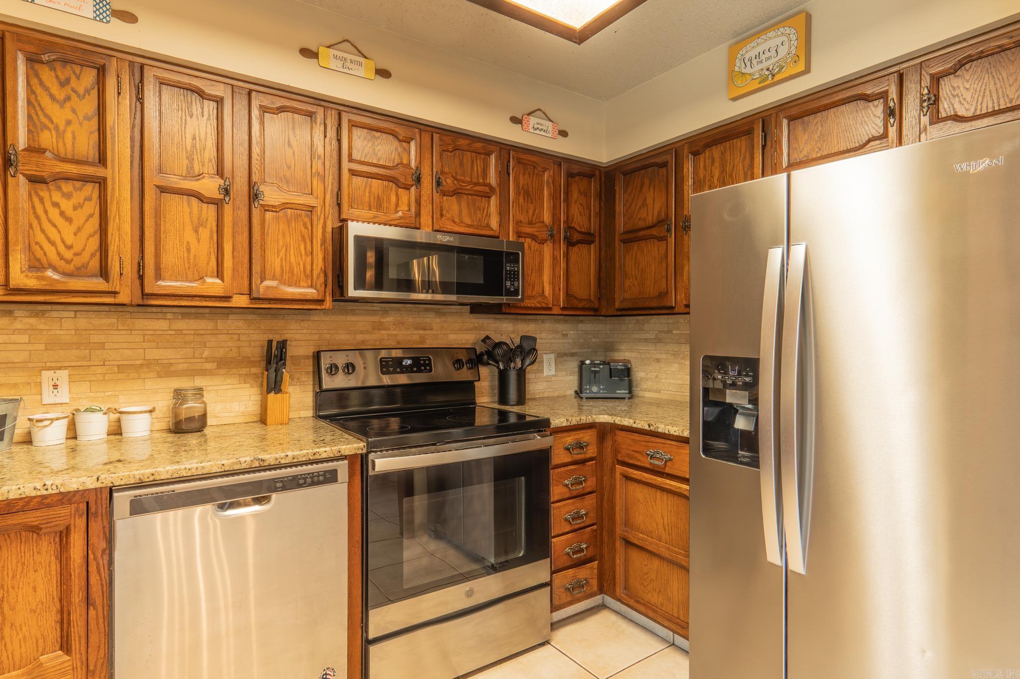 Madrid Courts - Residential