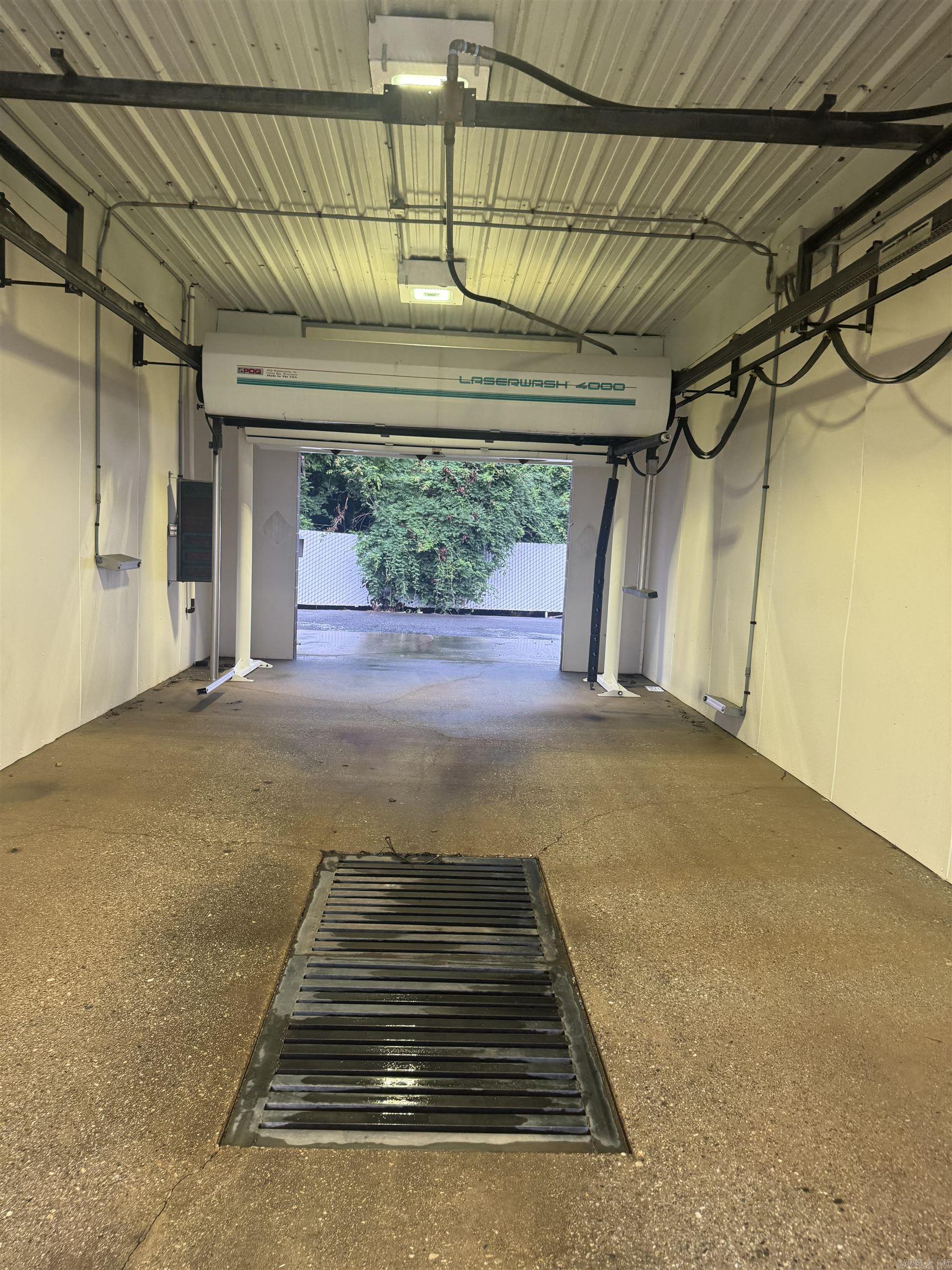 Central - Commercial Sale