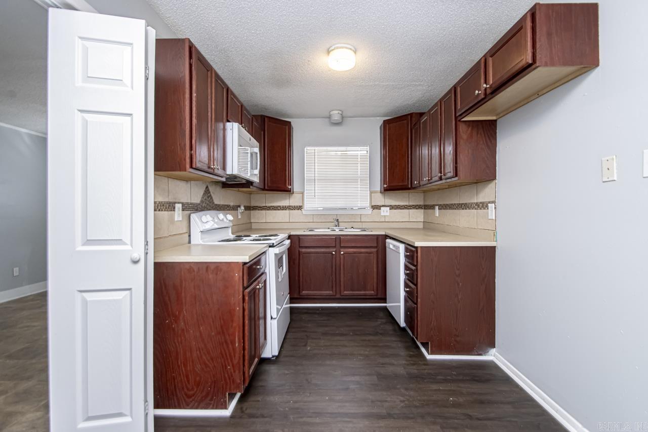 COUNTRY WOOD - Residential