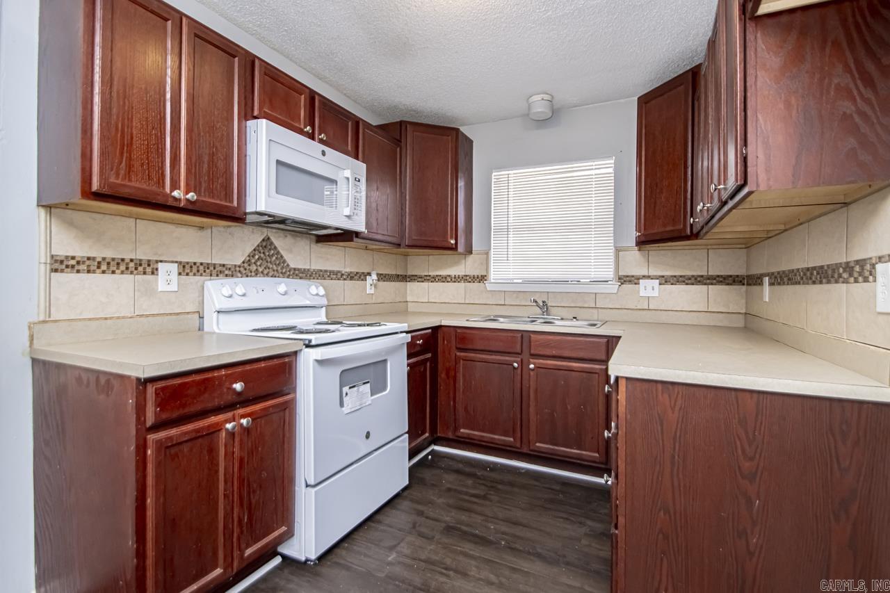 COUNTRY WOOD - Residential