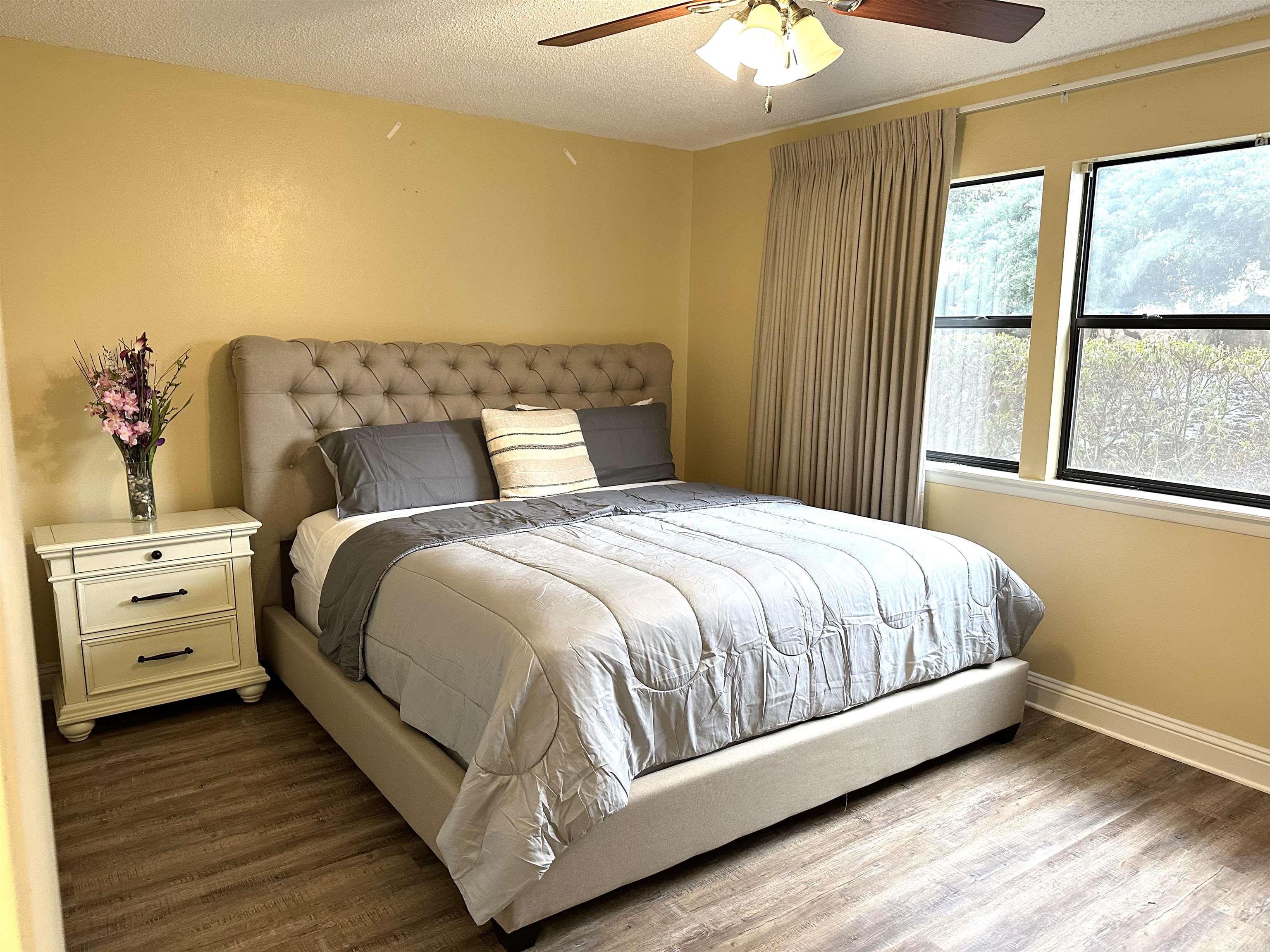 EMERALD ISLE HPR - Residential Lease