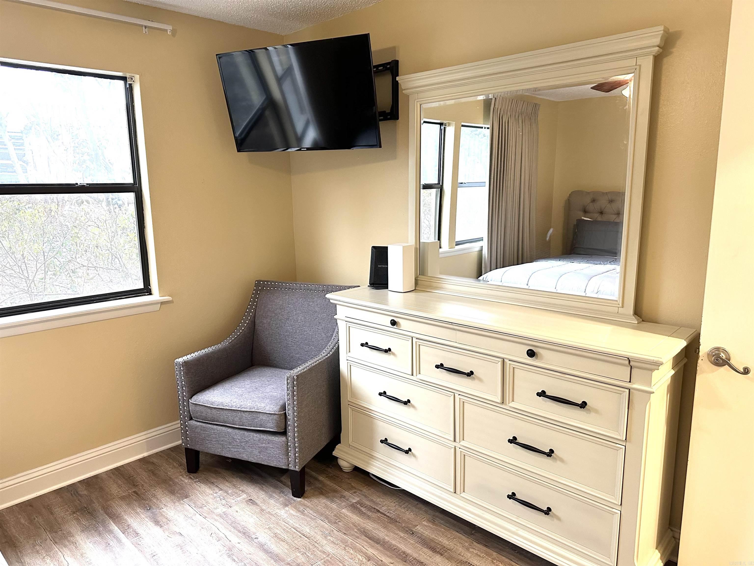 EMERALD ISLE HPR - Residential Lease