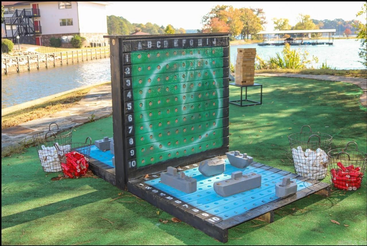 EMERALD ISLE HPR - Residential Lease