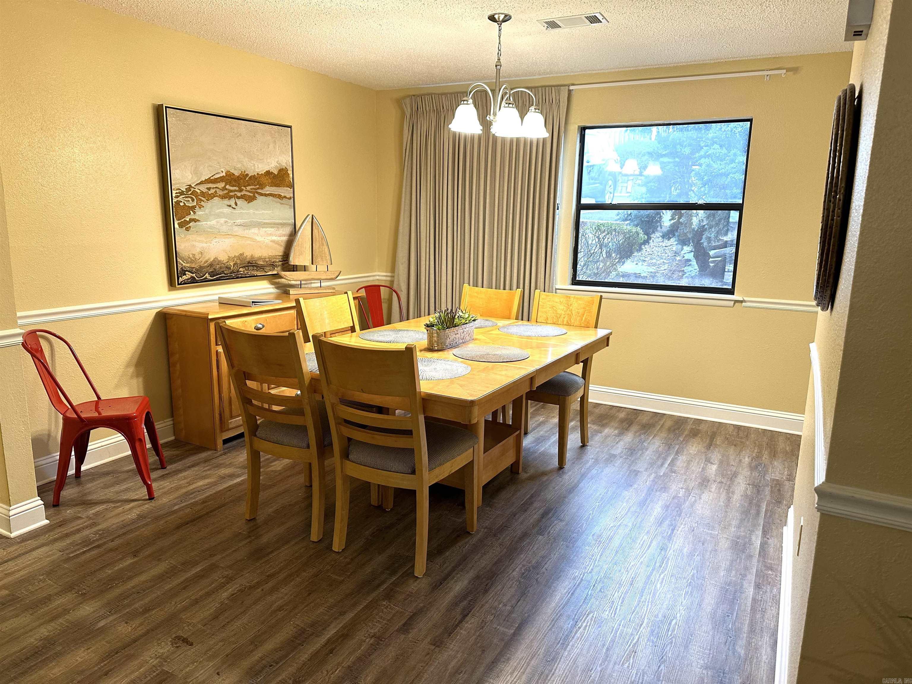 EMERALD ISLE HPR - Residential Lease