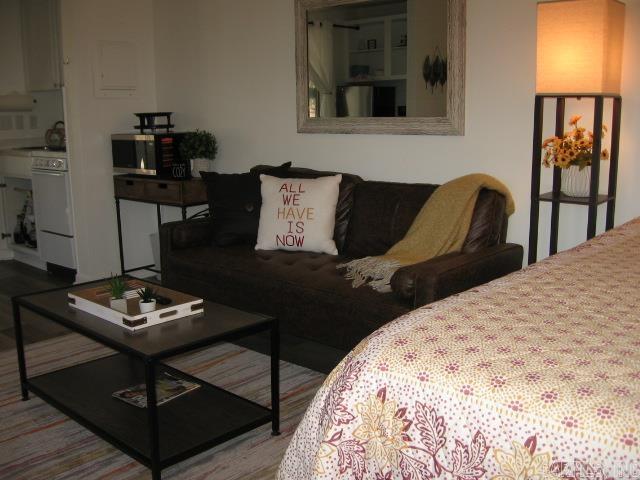 SUMMERHILL PLACE CONDOS - Residential