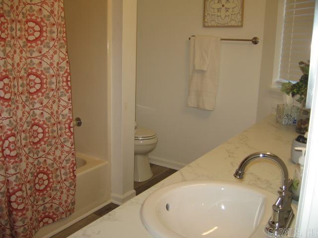 SUMMERHILL PLACE CONDOS - Residential