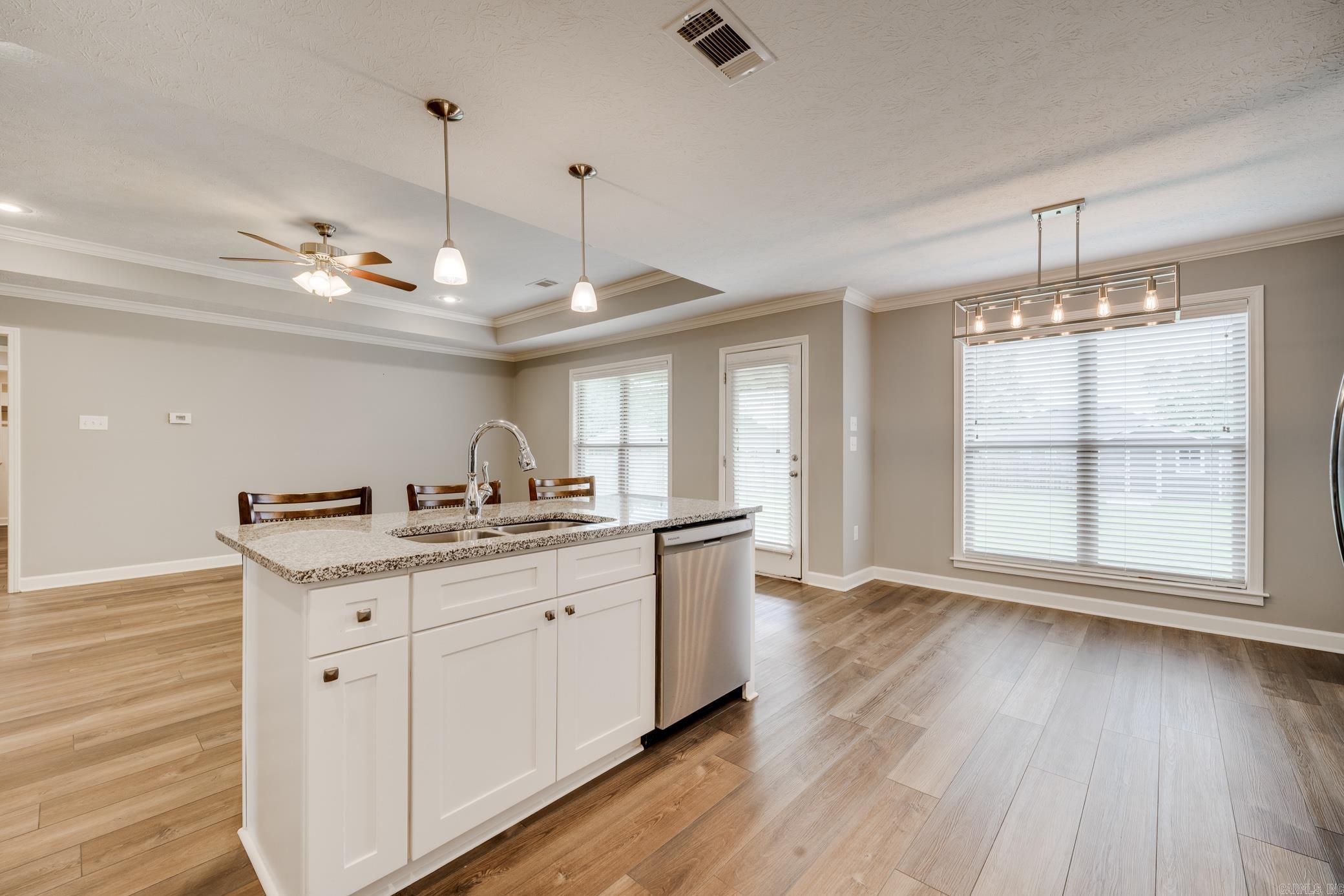 WILLOW OAK MANOR - Residential