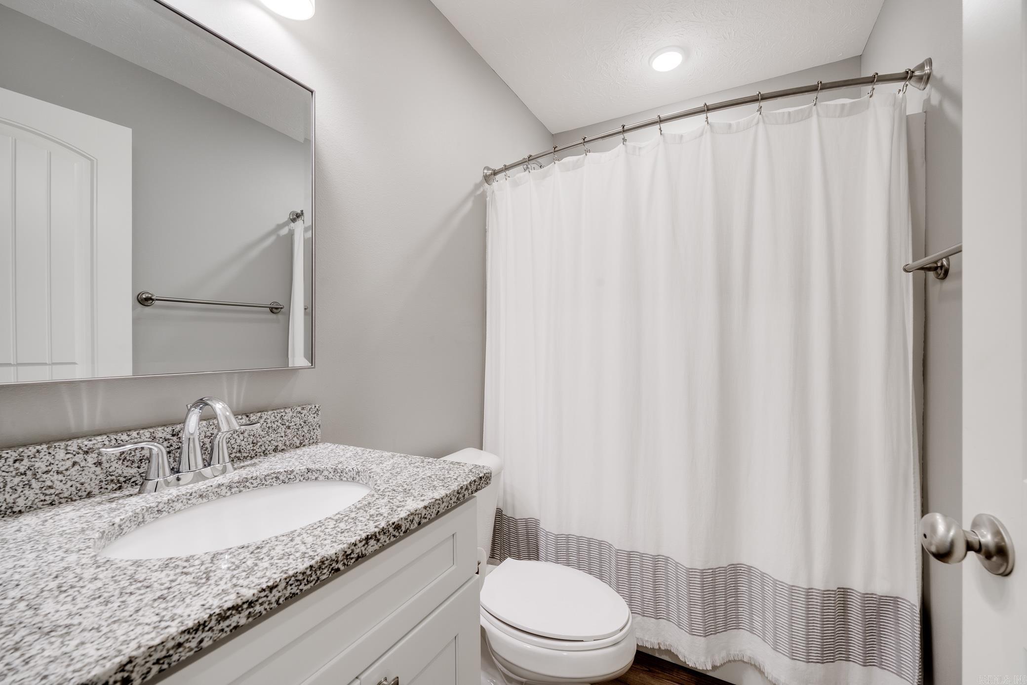 WILLOW OAK MANOR - Residential