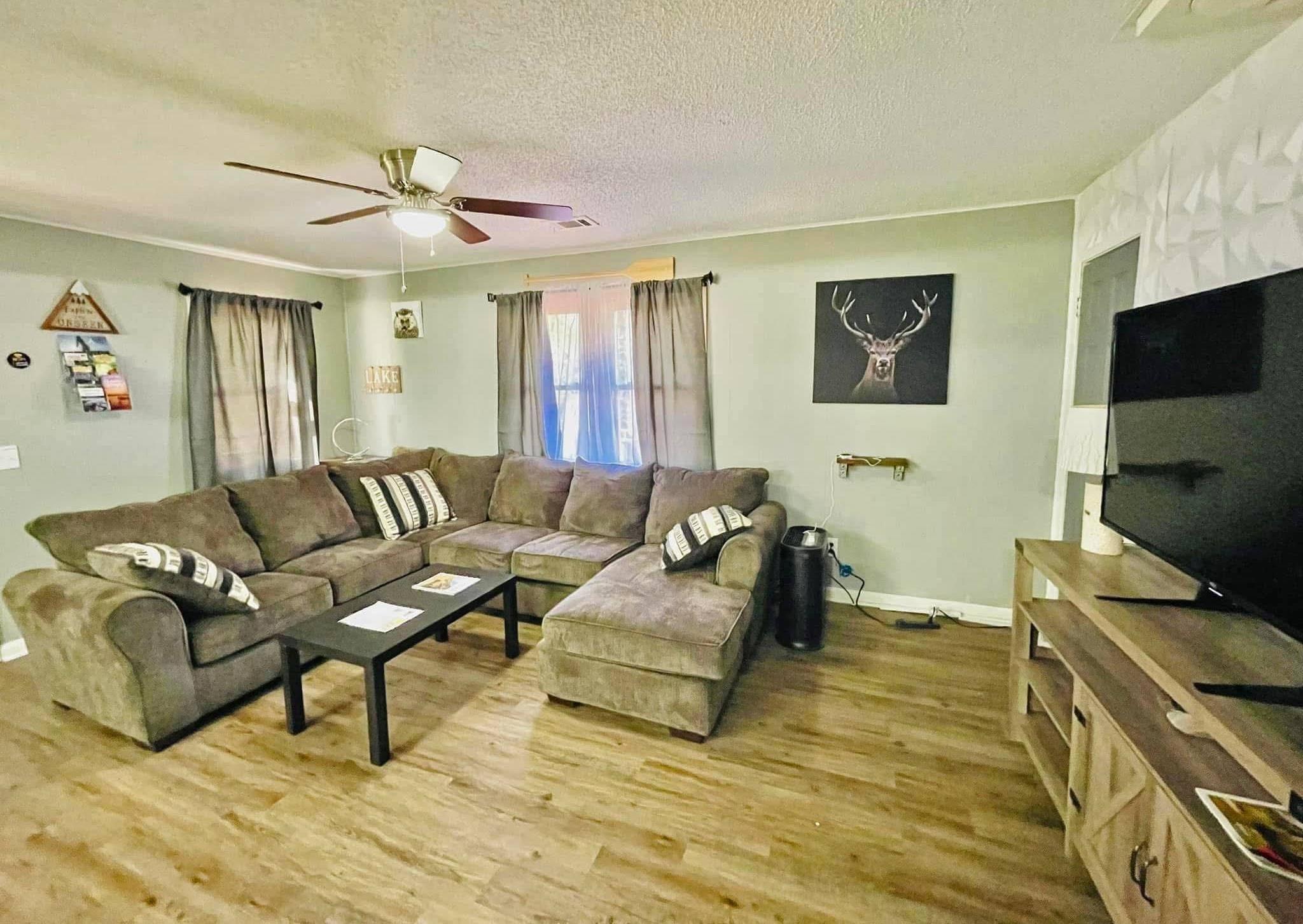 Navajo Second - Residential