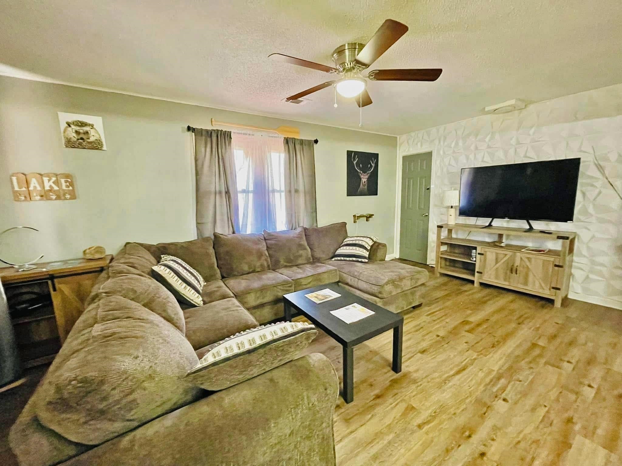 Navajo Second - Residential