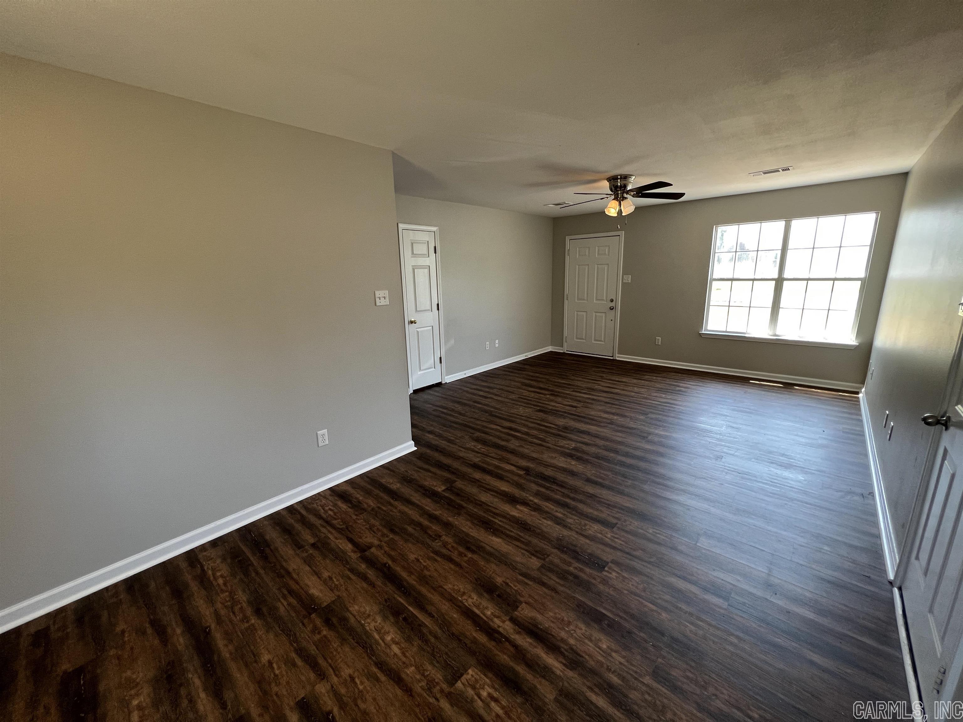 SUMMERBROOKE - Residential