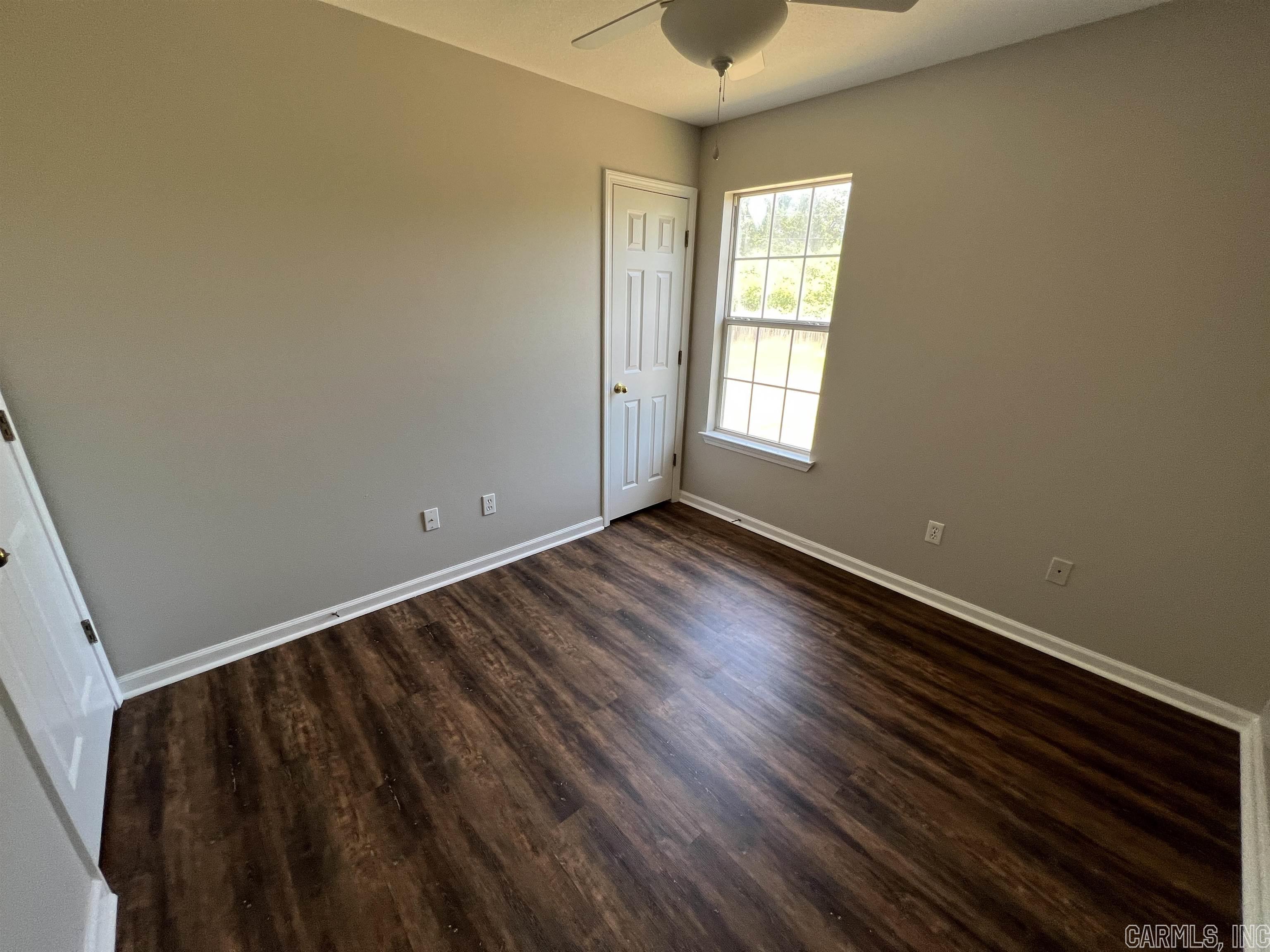 SUMMERBROOKE - Residential