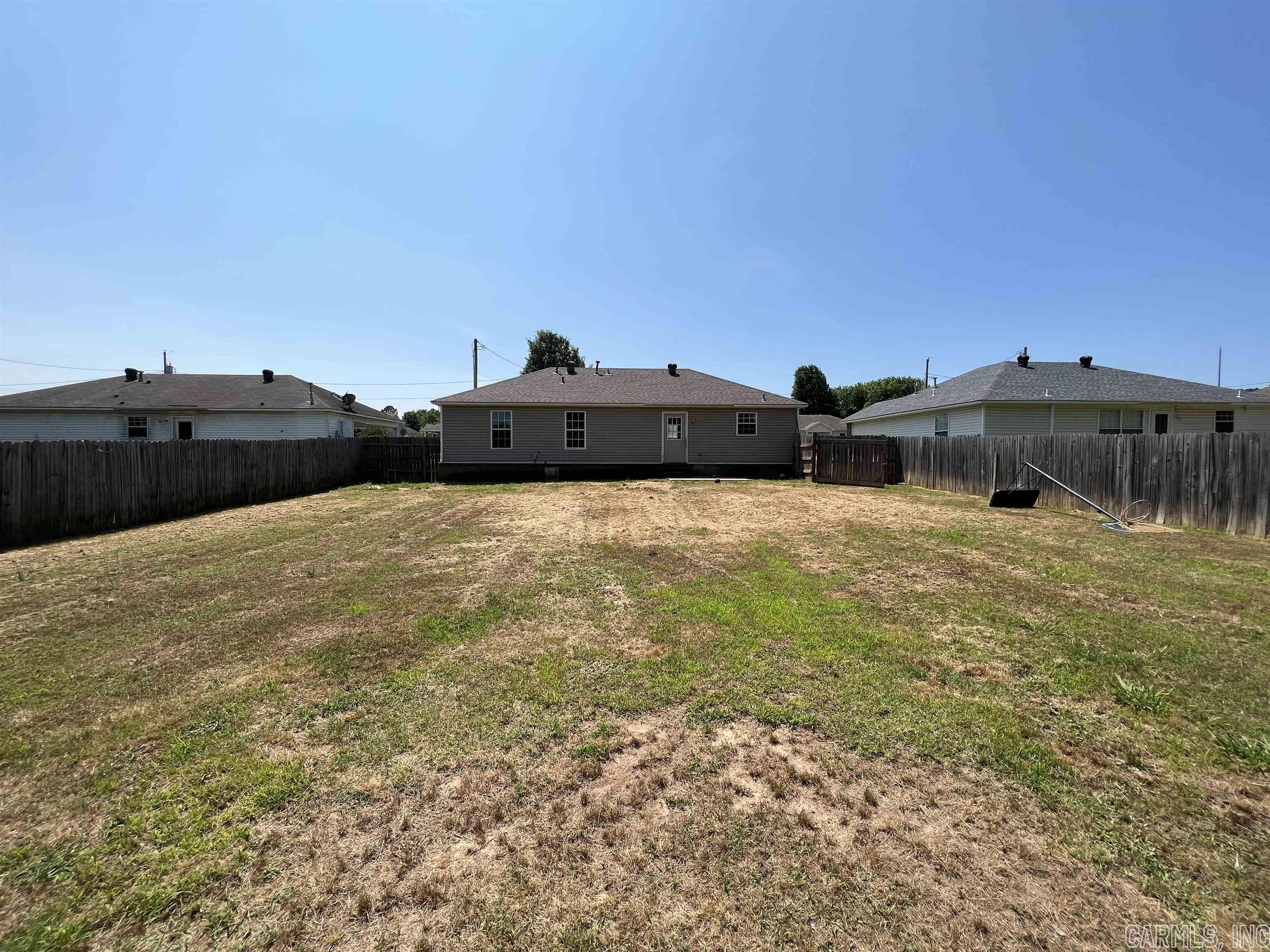 SUMMERBROOKE - Residential