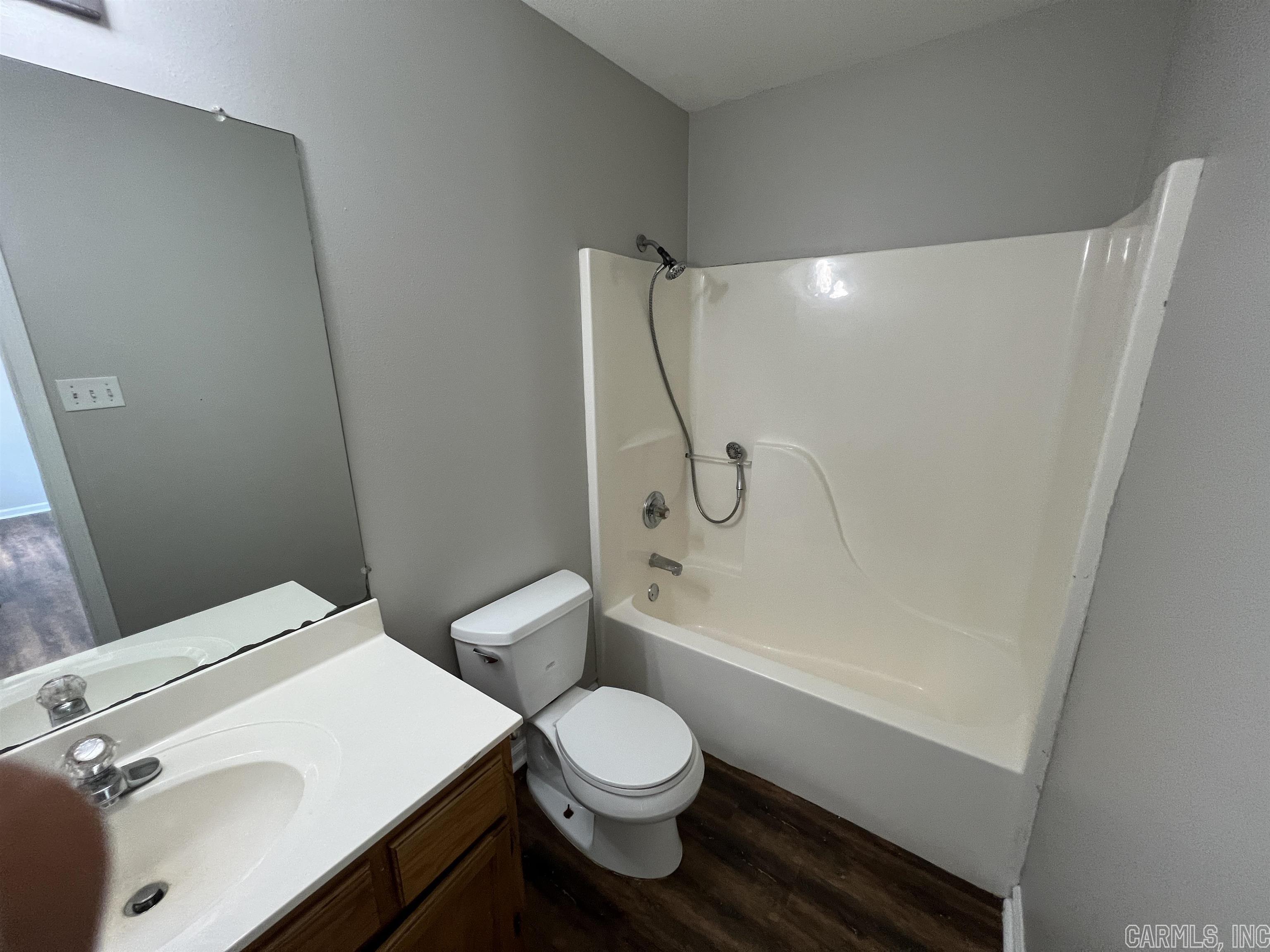 SUMMERBROOKE - Residential