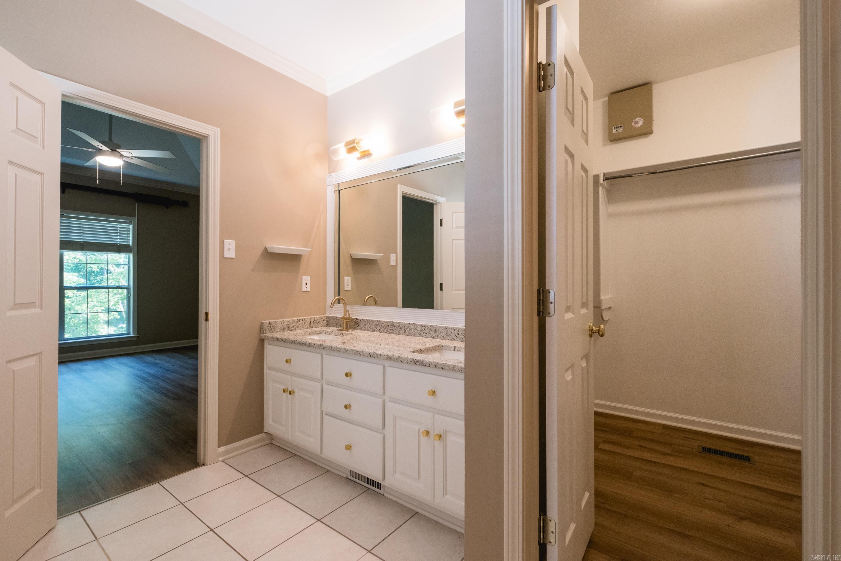 CHENAL VALLEY DUQUESNE COMMUNITY - Residential