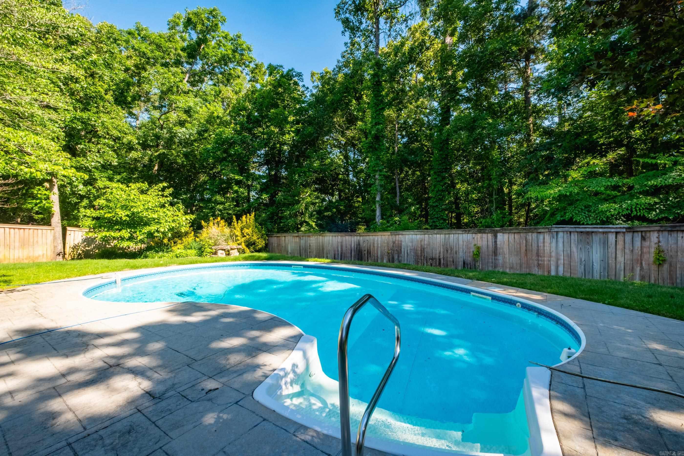 CHENAL VALLEY DUQUESNE COMMUNITY - Residential