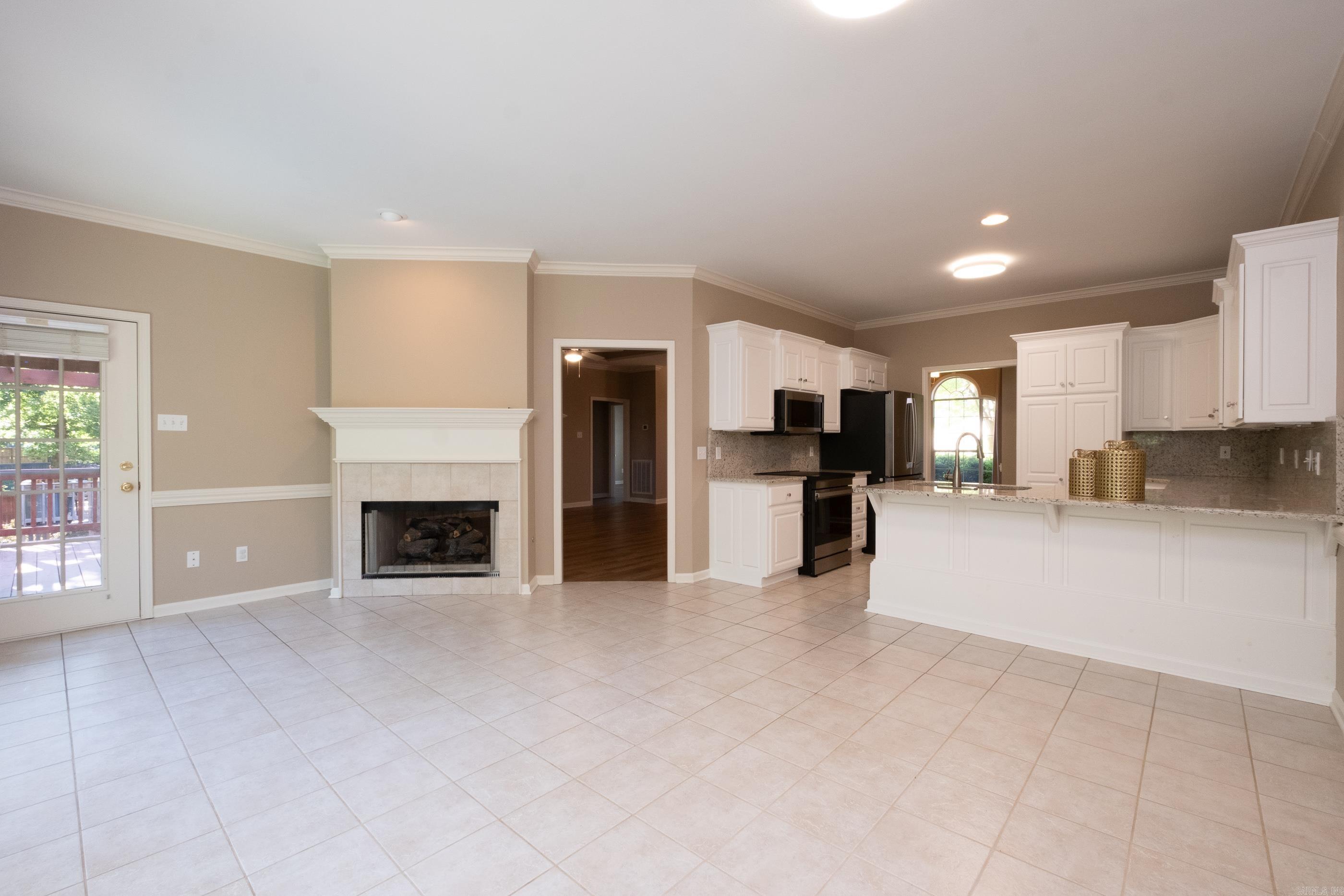 CHENAL VALLEY DUQUESNE COMMUNITY - Residential
