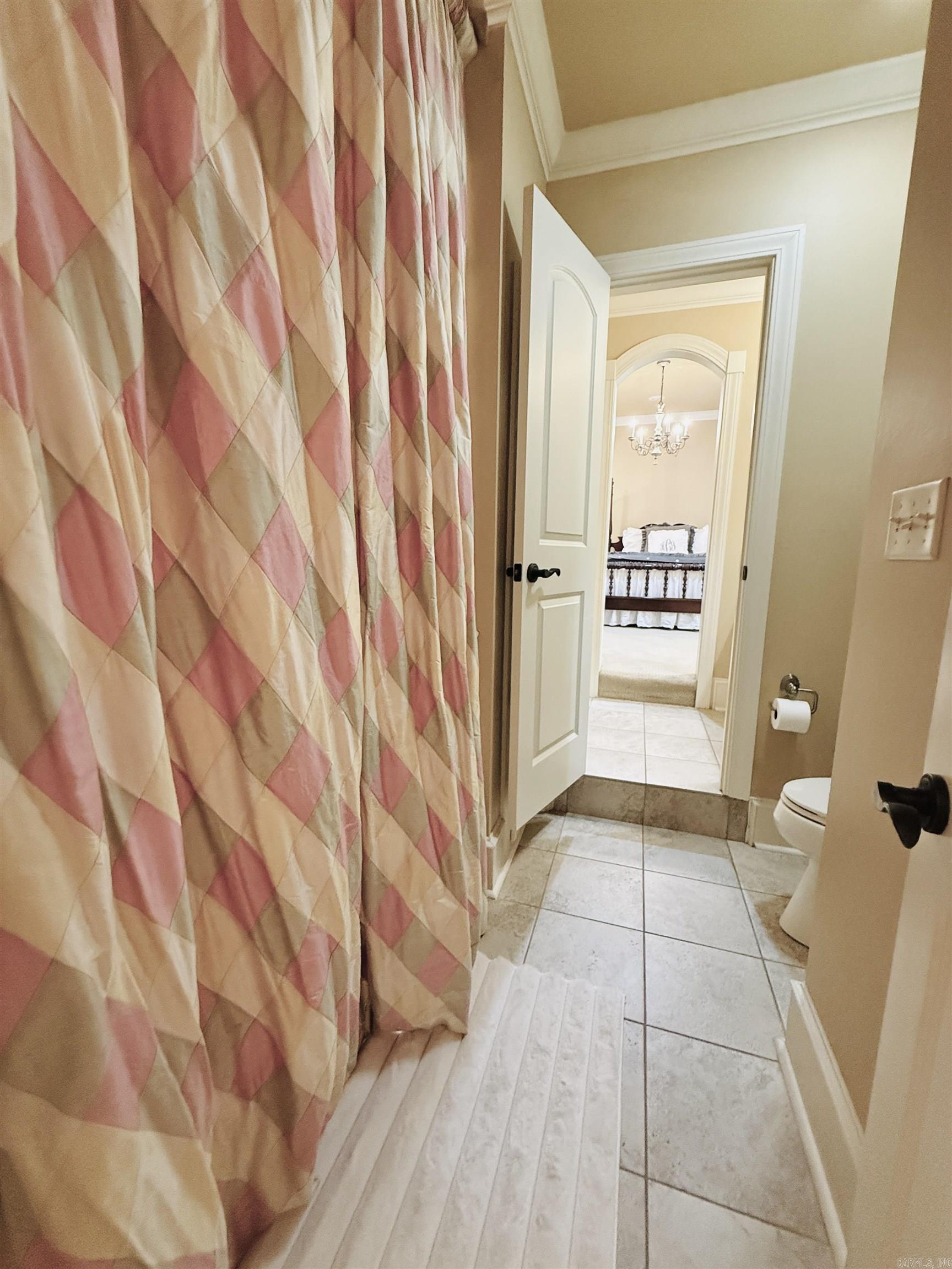 CHENAL DOWNS - Residential