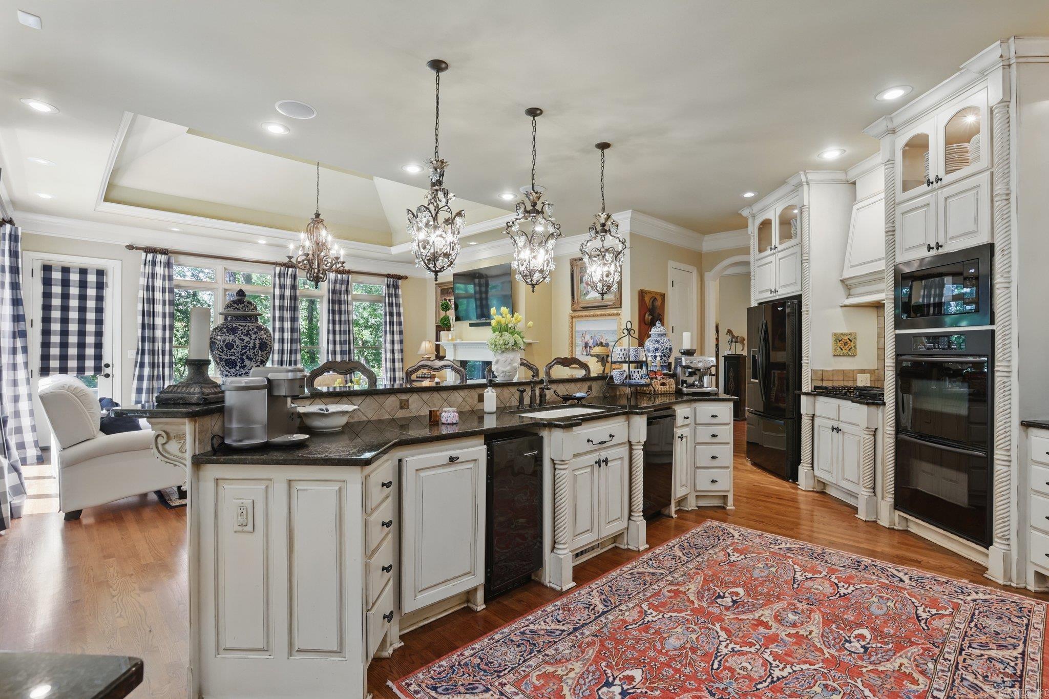 CHENAL DOWNS - Residential