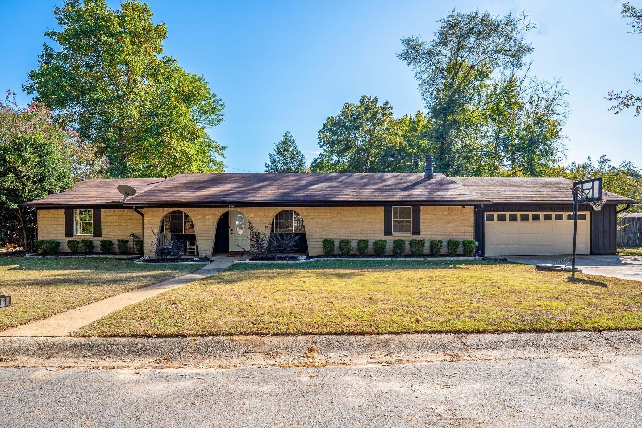 PINECROFT - Residential