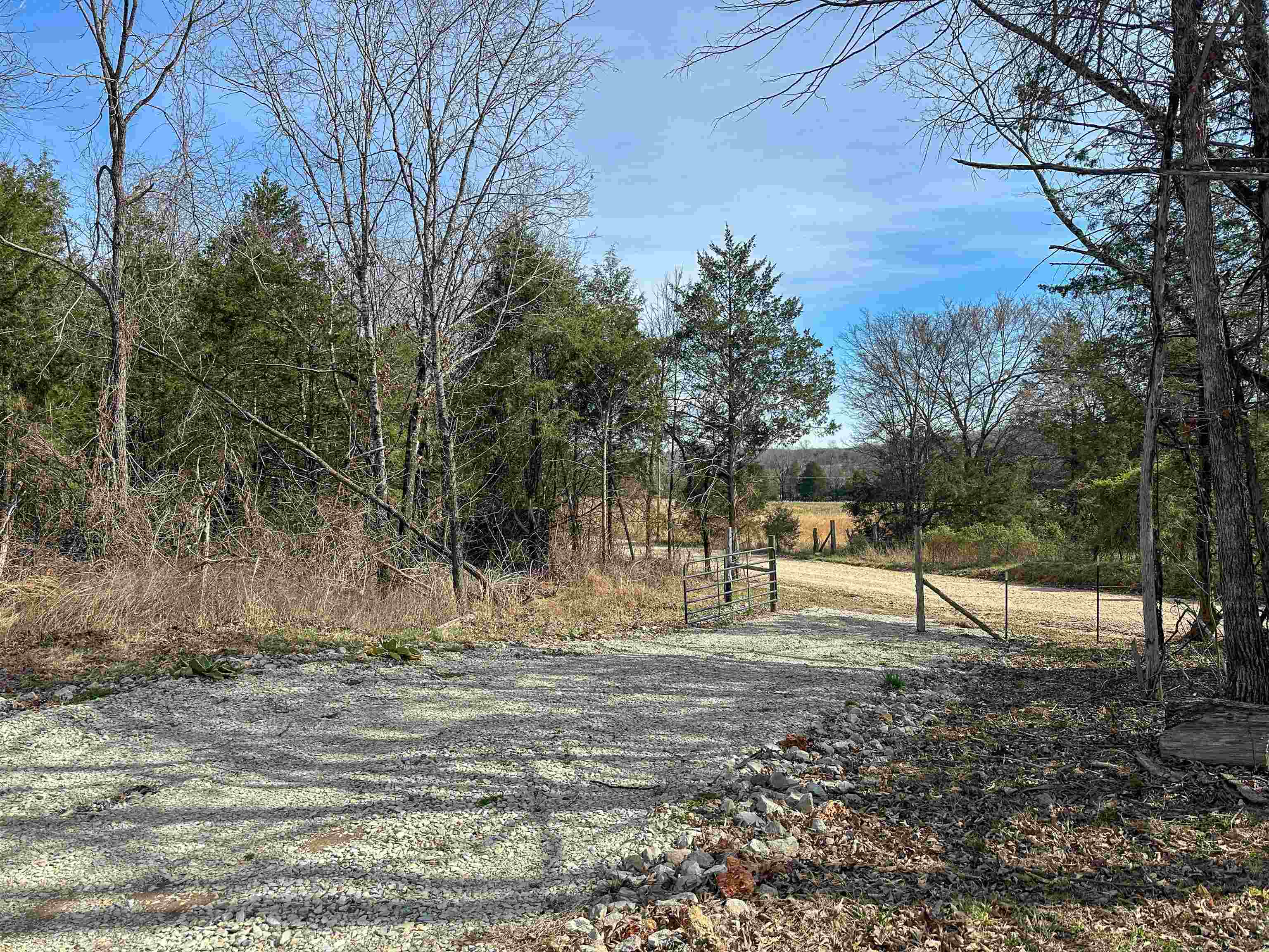 Metes & Bounds - Land