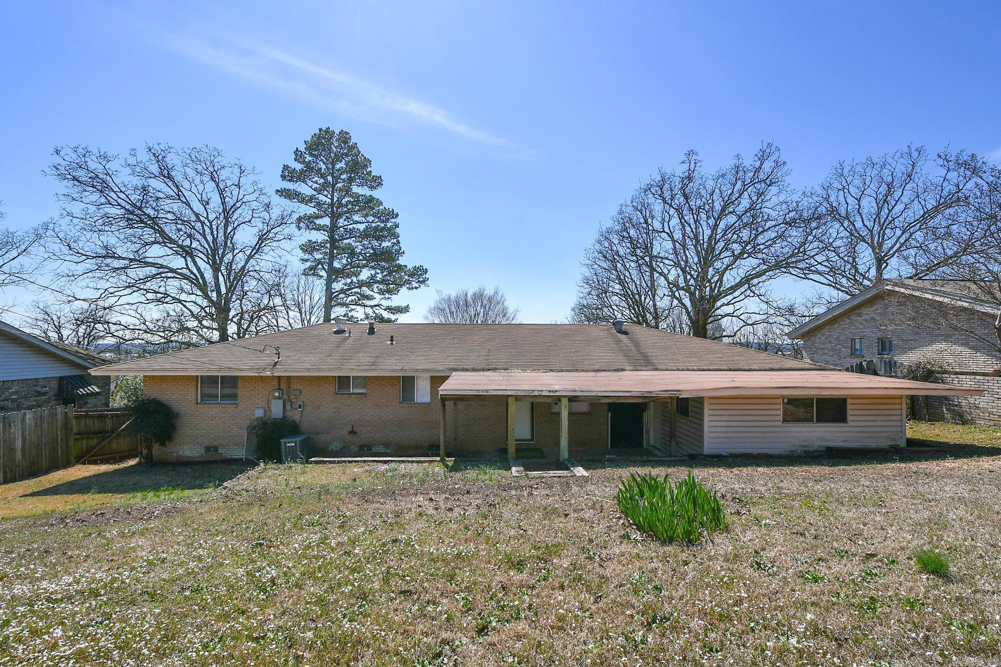 PARK HILL ADDN TO LR - Residential Lease