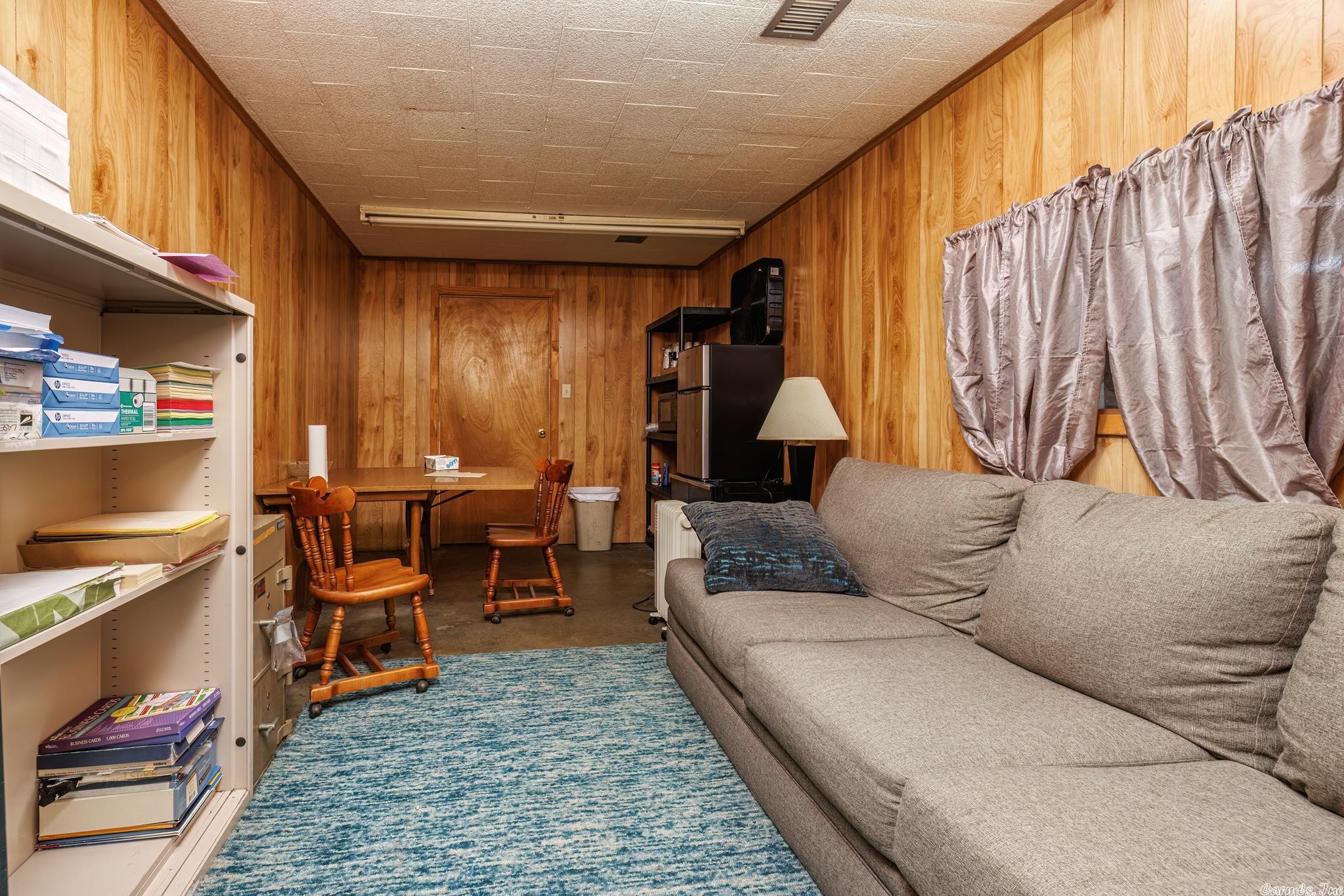 Metes & Bounds - Commercial Sale