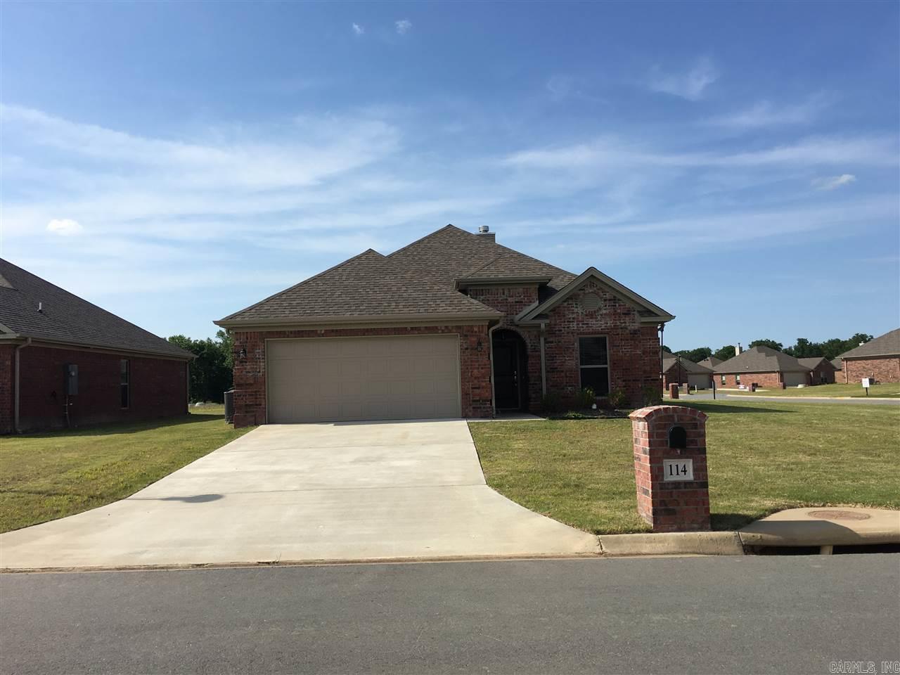 COUNTRY CLUB OF ARK THE - Residential Lease