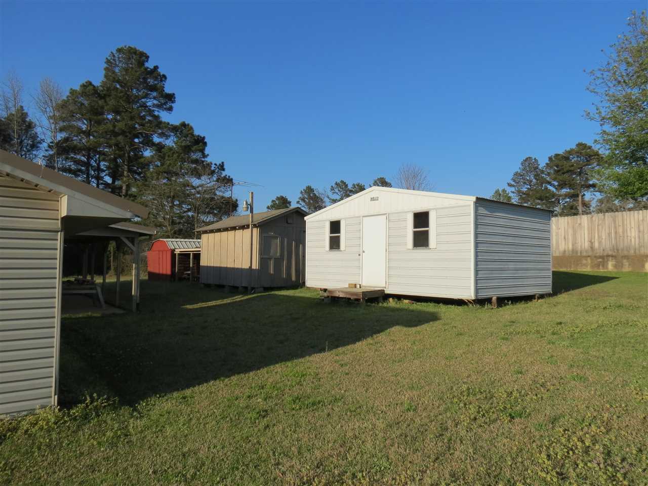 Moores Country Club - Residential