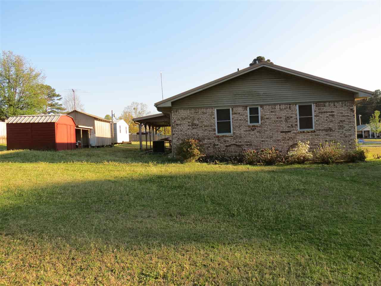 Moores Country Club - Residential