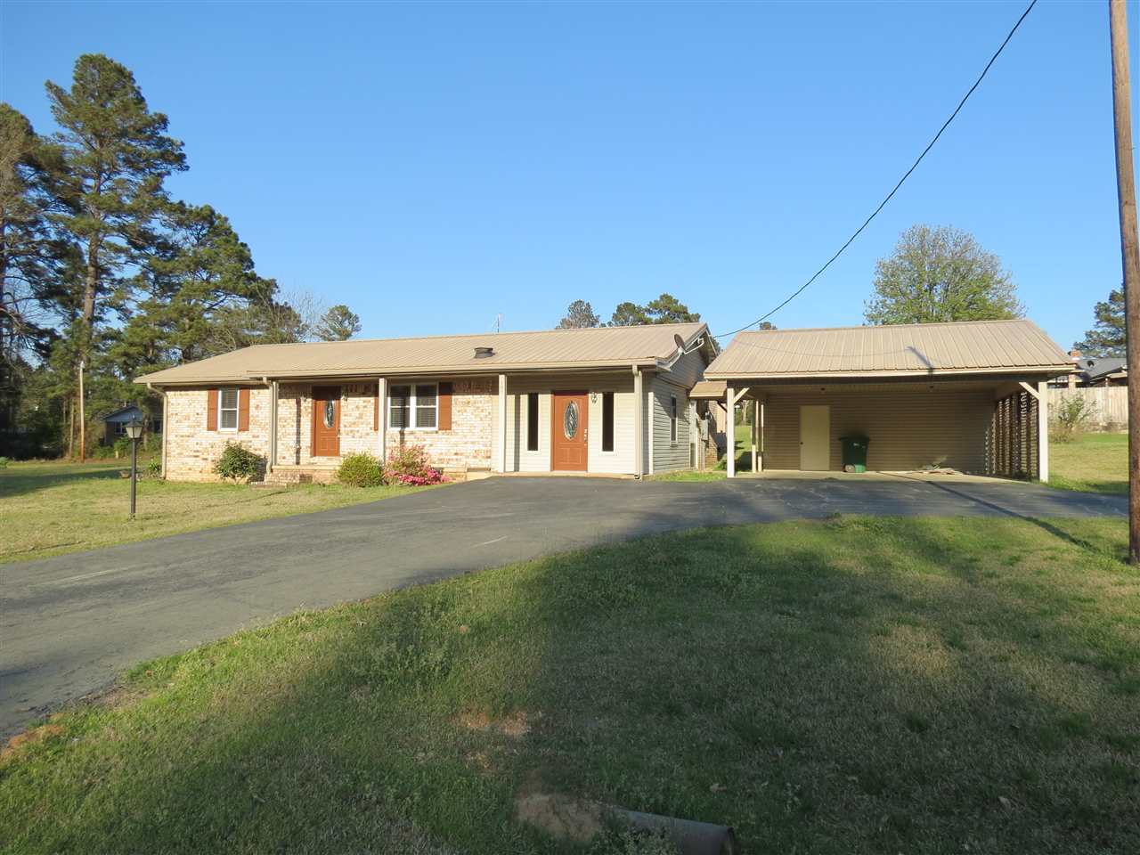 Moores Country Club - Residential