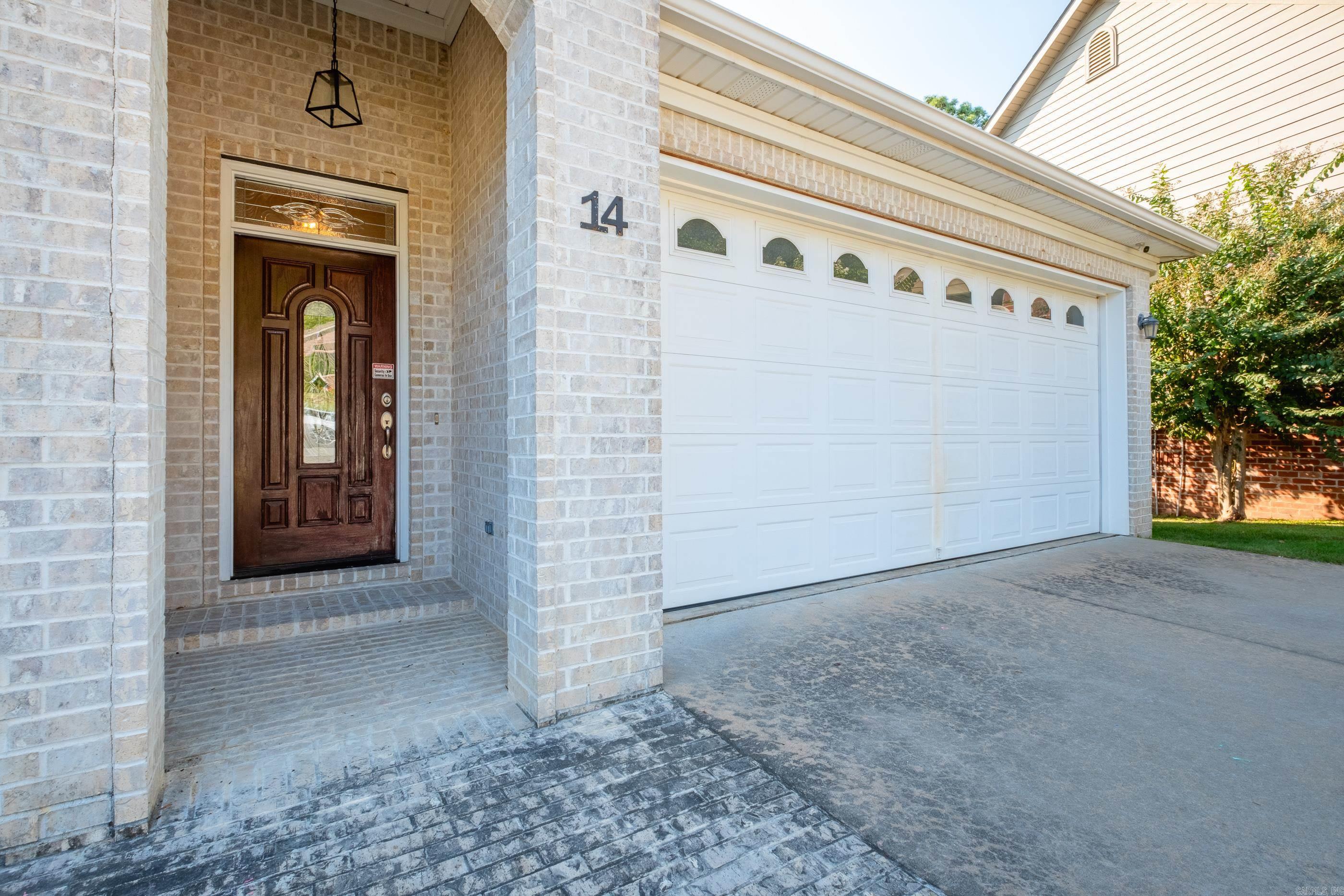 PINNACLE VALLEY COURT - Residential