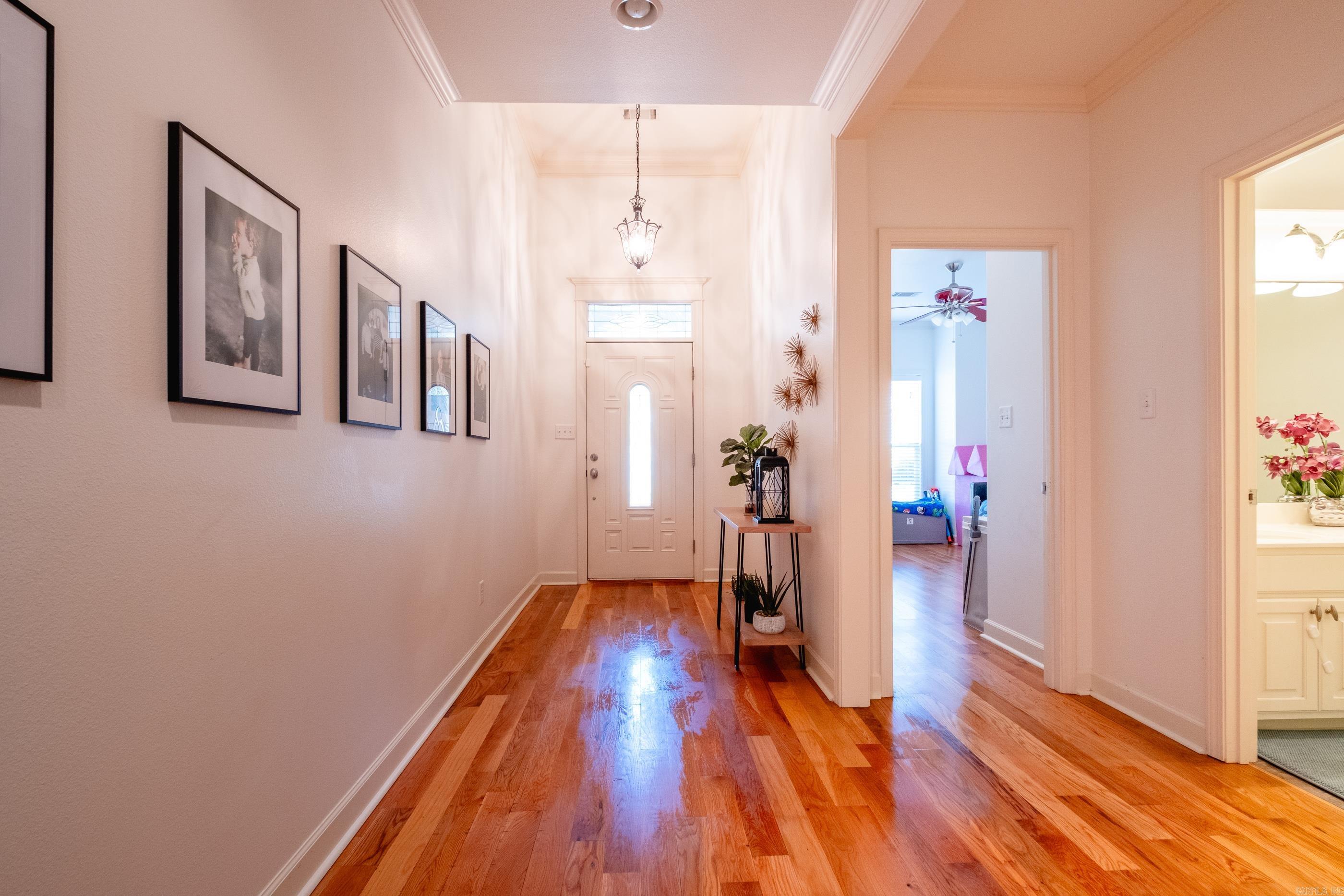 PINNACLE VALLEY COURT - Residential