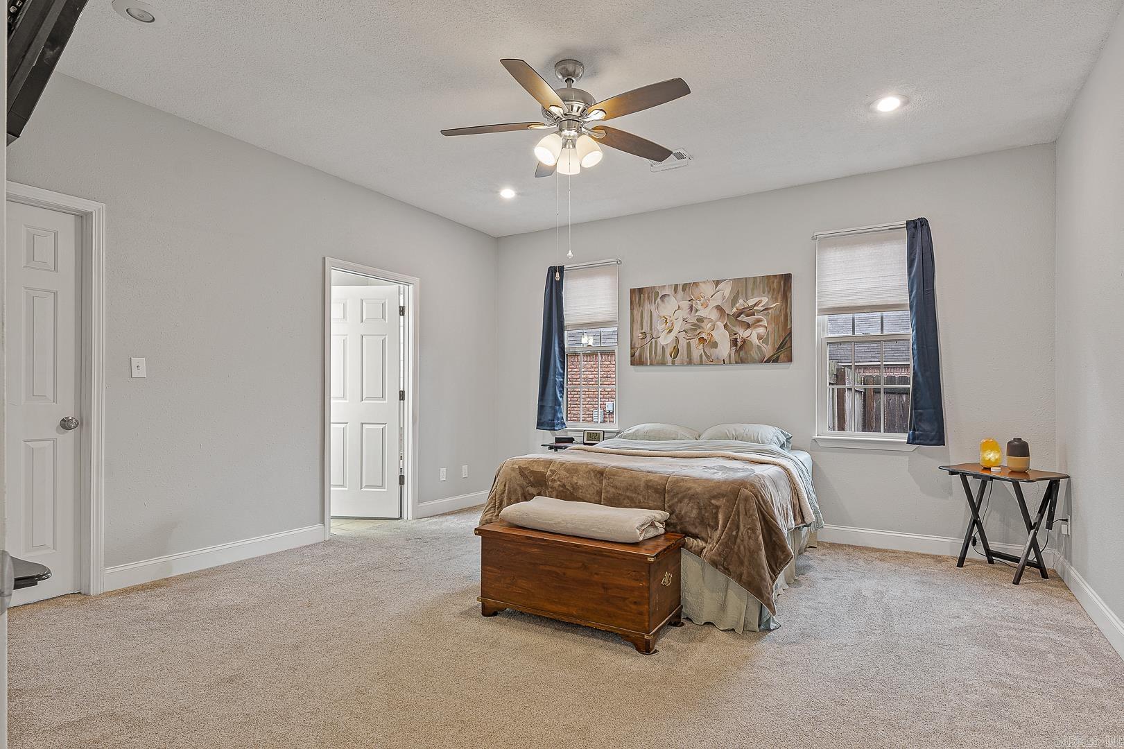 BROWNSTONE - Residential