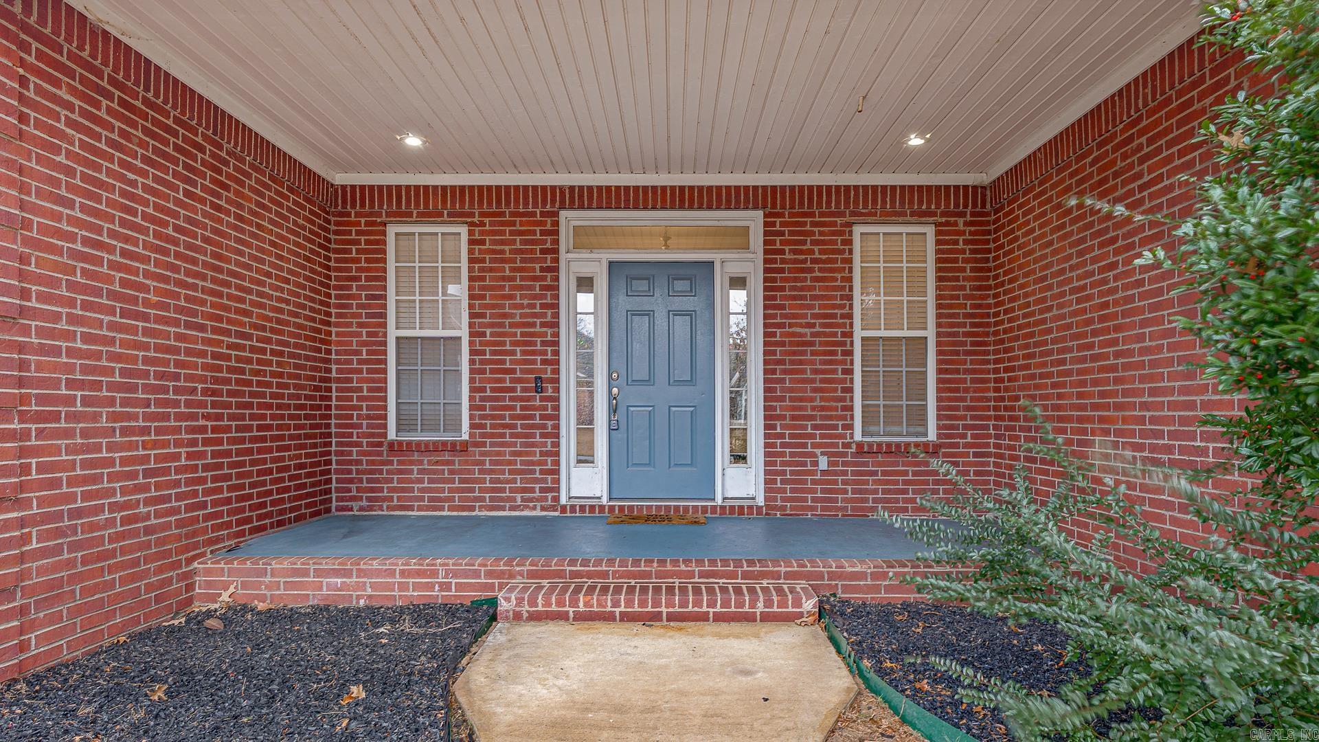 BROWNSTONE - Residential