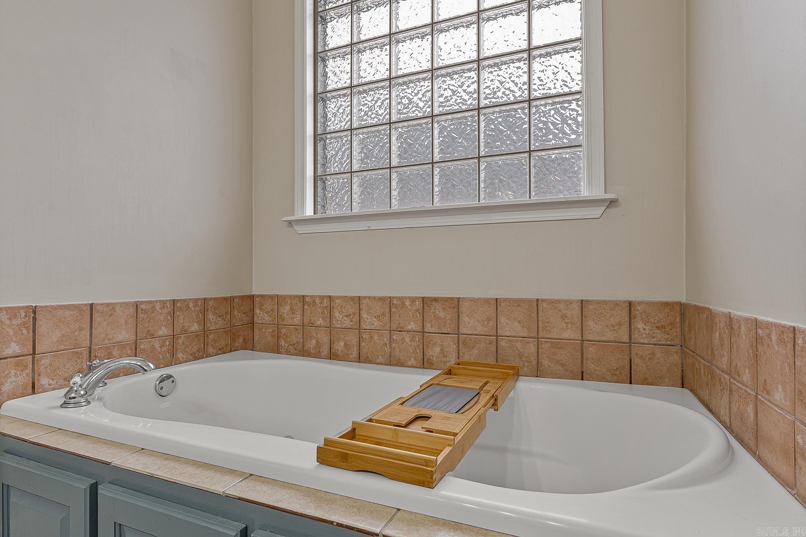 BROWNSTONE - Residential