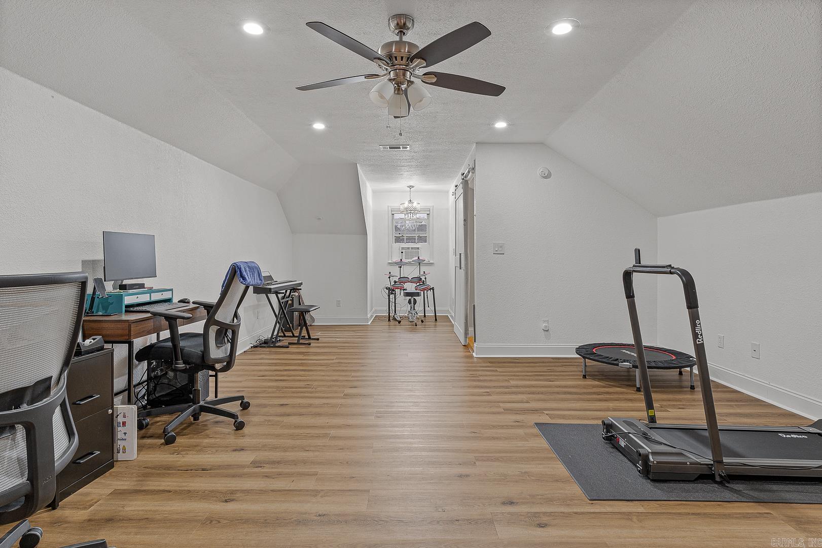 BROWNSTONE - Residential