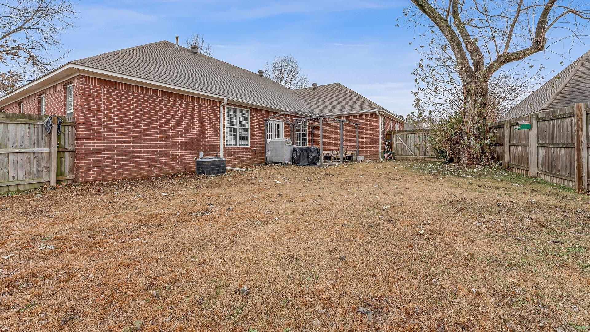 BROWNSTONE - Residential