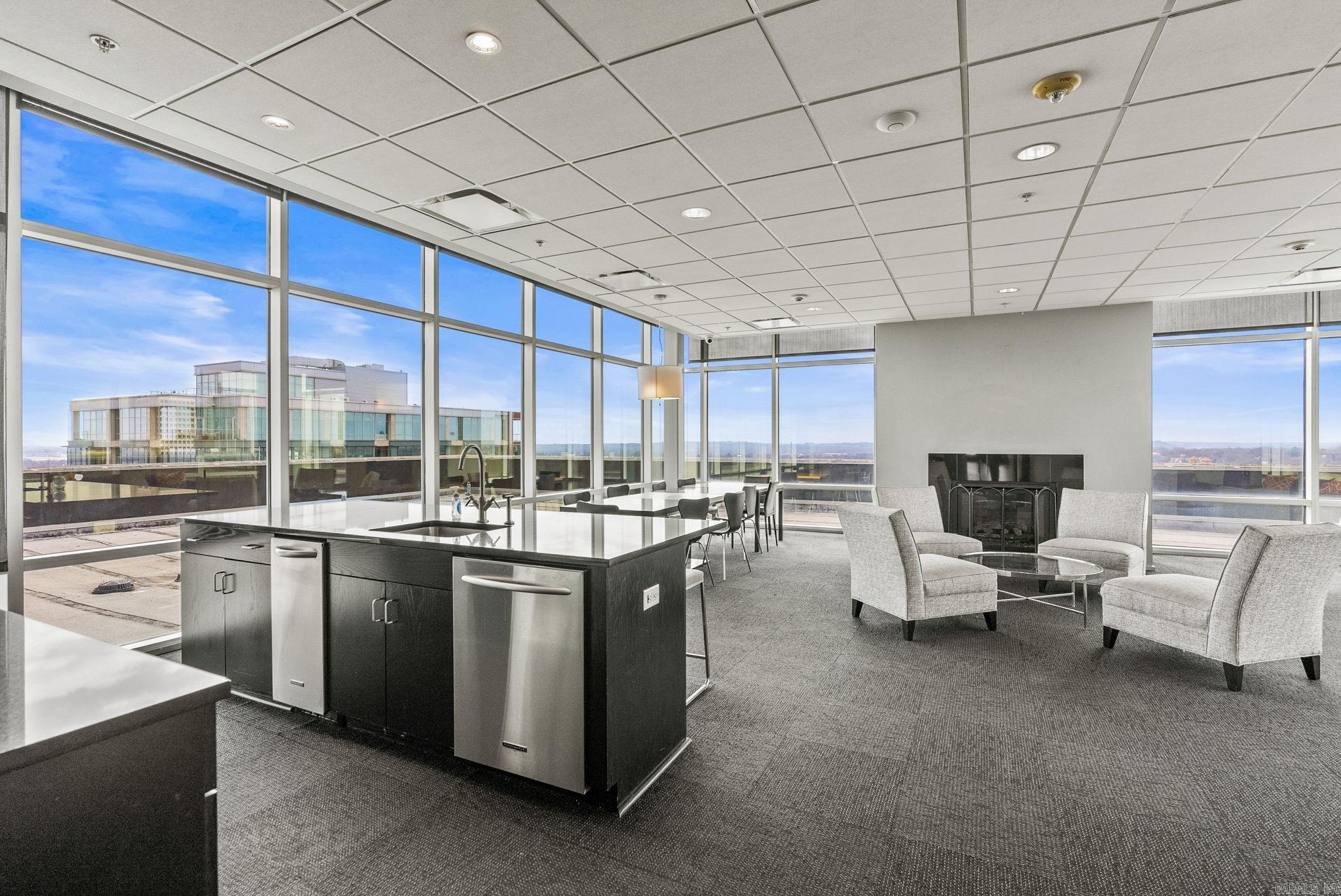 300 THIRD HPR - Residential