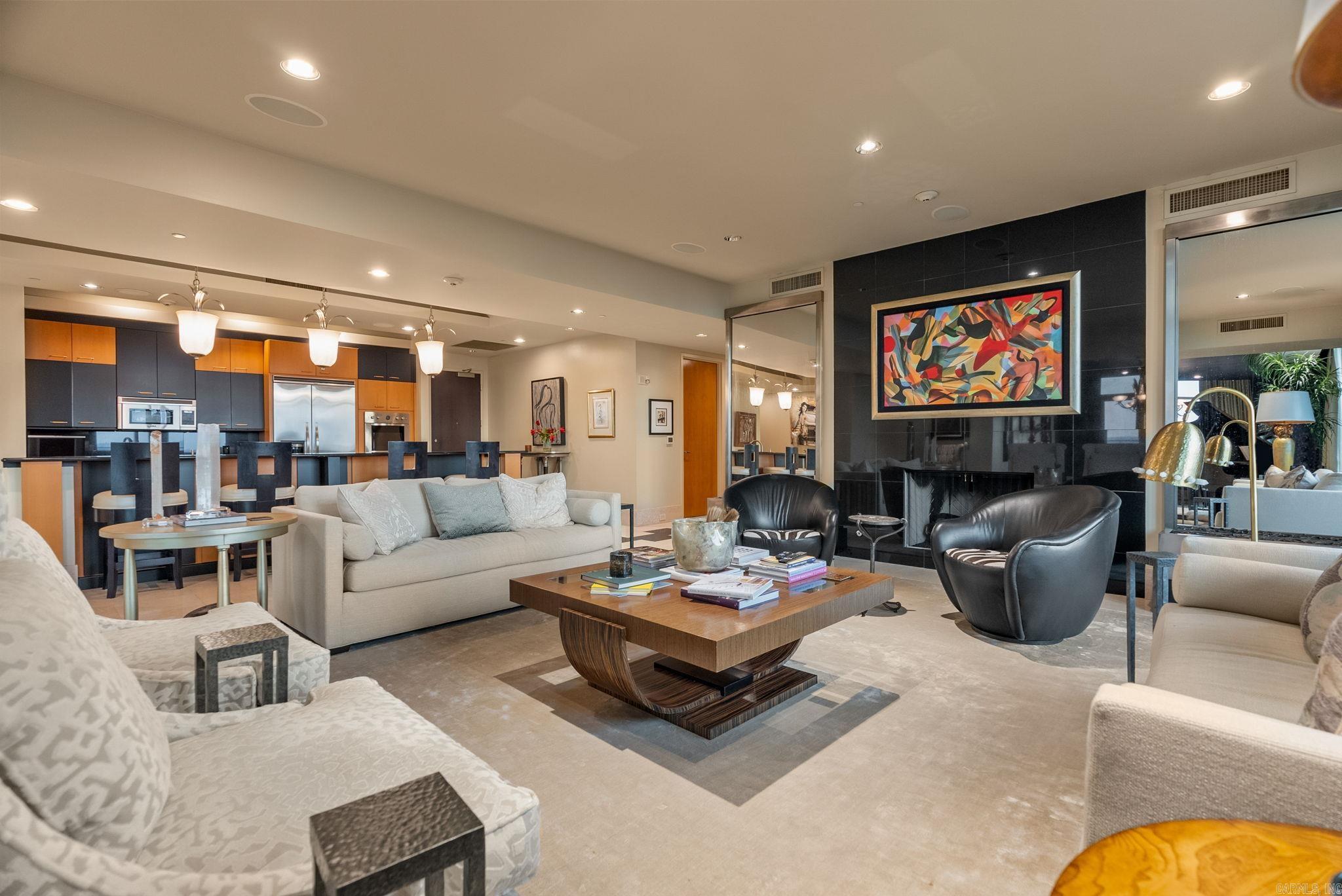 300 THIRD HPR - Residential