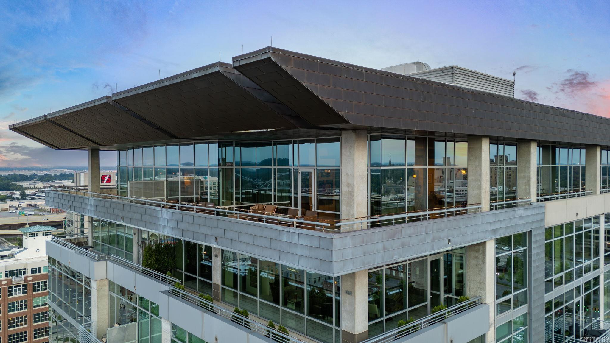 300 THIRD HPR - Residential