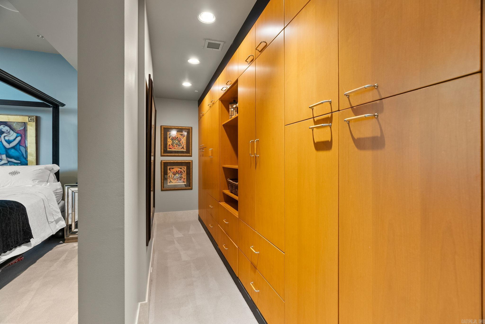 300 THIRD HPR - Residential